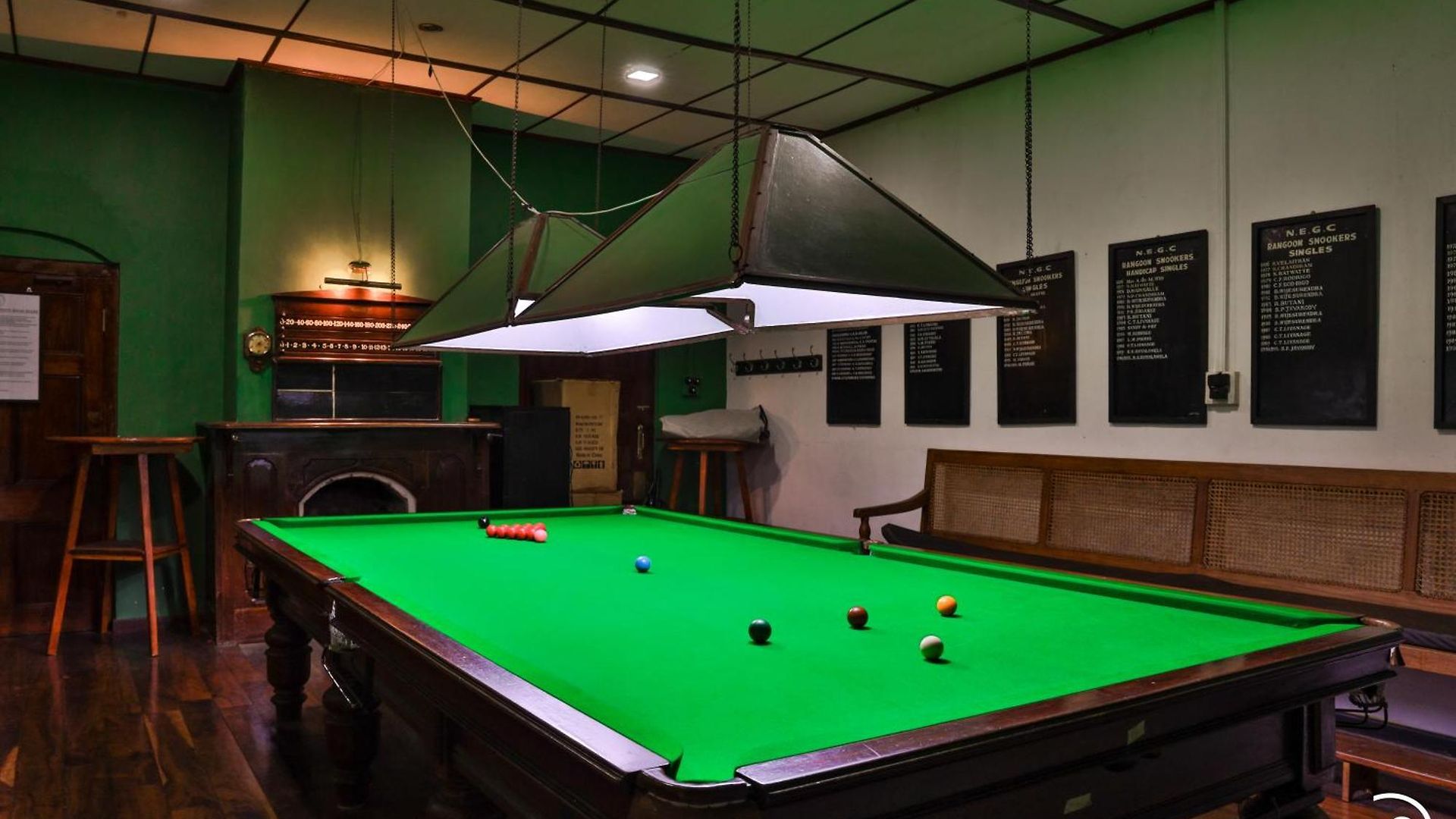 Hotel Golf Club Nuwara Eliya