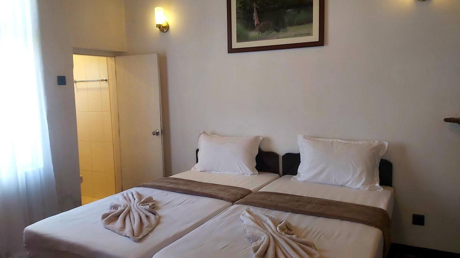 Hill Cliff Banglow Guest house Nuwara Eliya