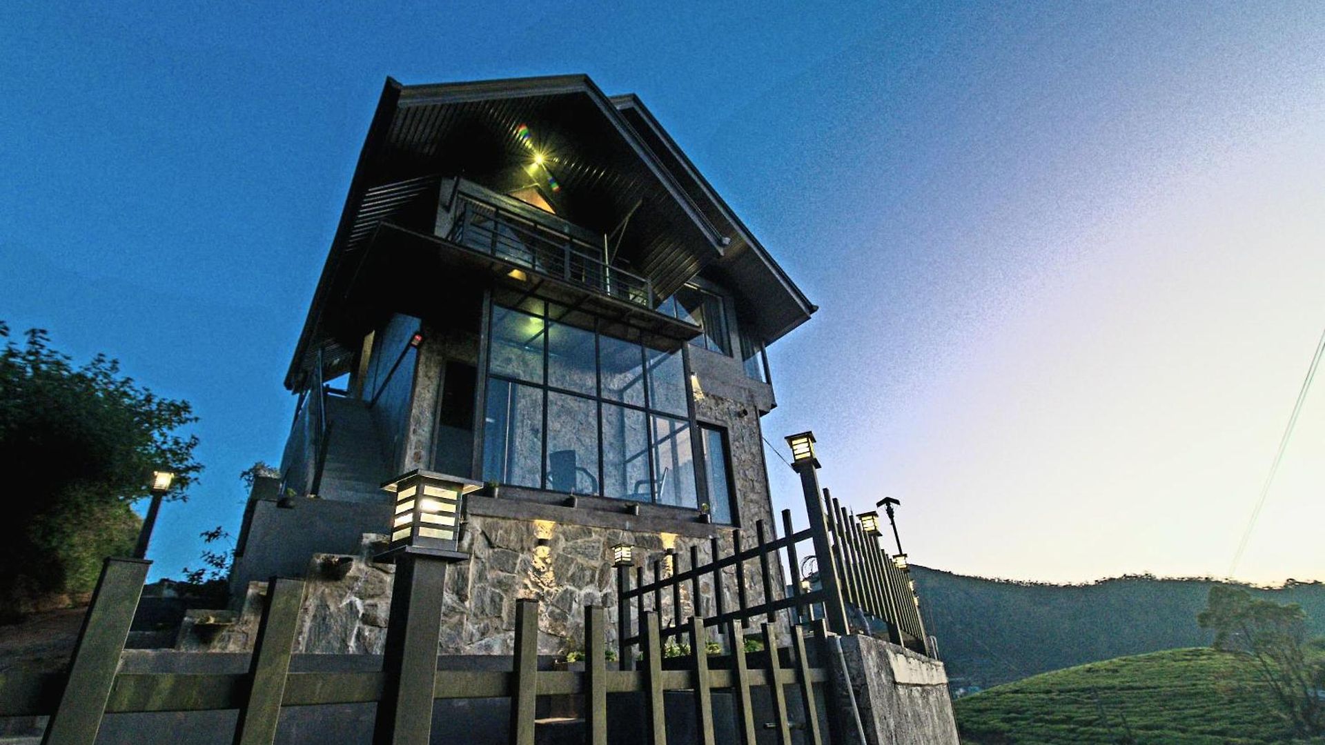 Lodge Ayona Misty Hills *