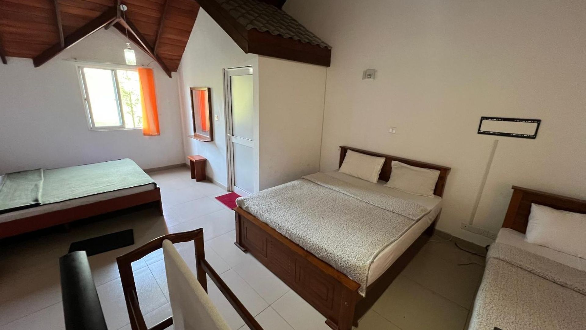 Hotel Crimple Nuwara Eliya