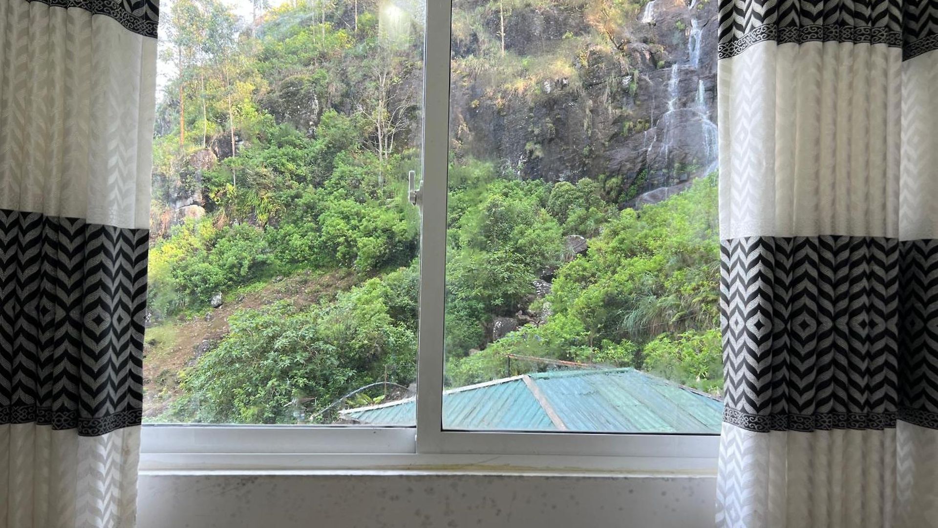 Crimple Hotel Nuwara Eliya