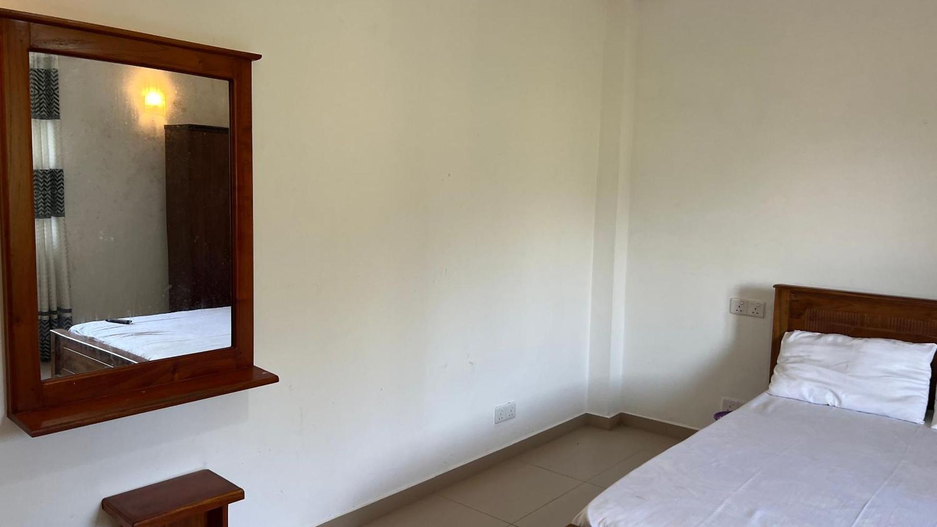 Hotel Crimple Nuwara Eliya