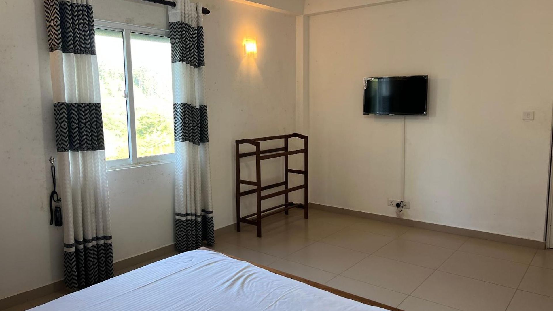 Crimple Hotel Nuwara Eliya