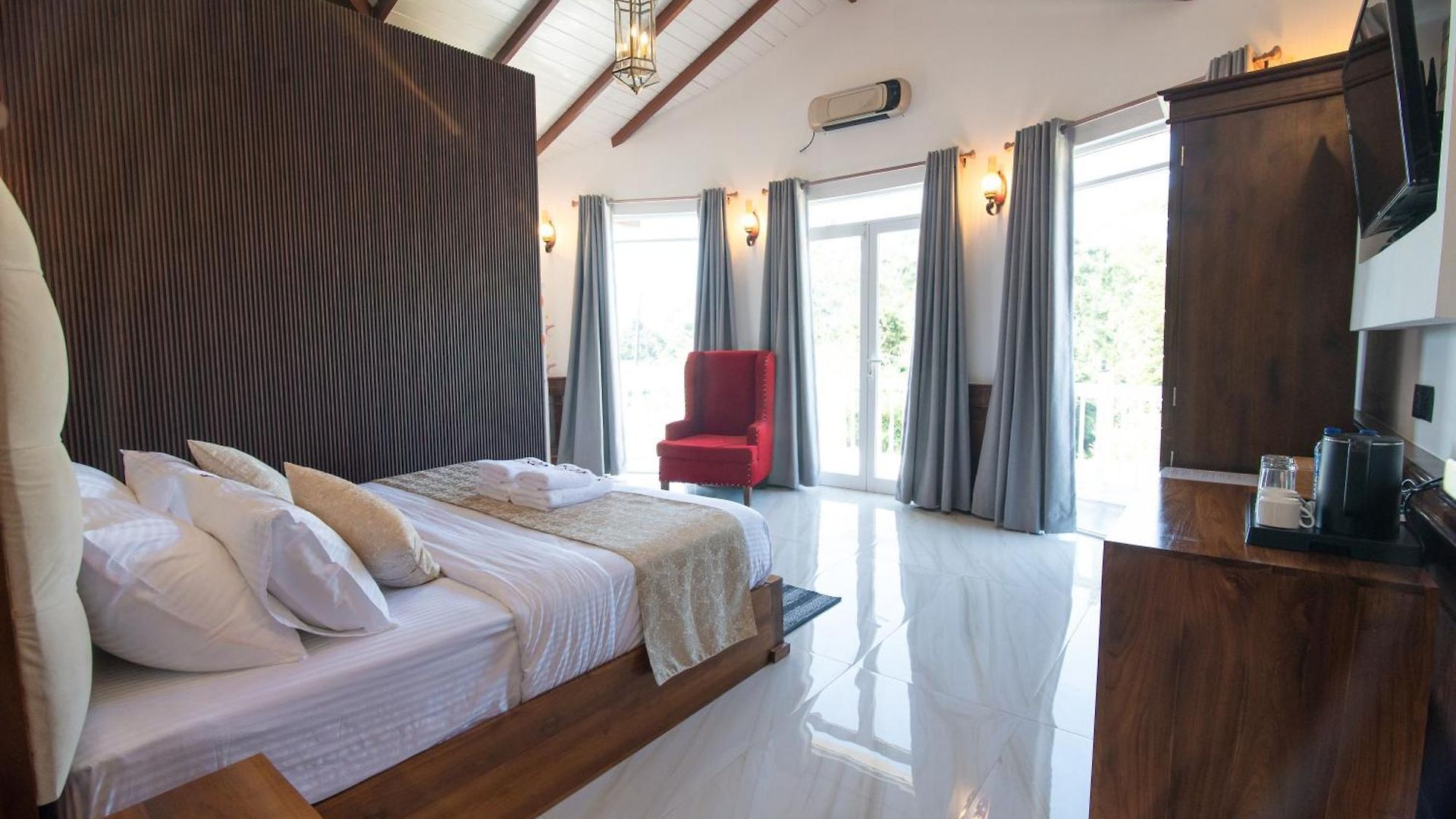 Twin Red - Luxury With Mountain View Hotel Nuwara Eliya
