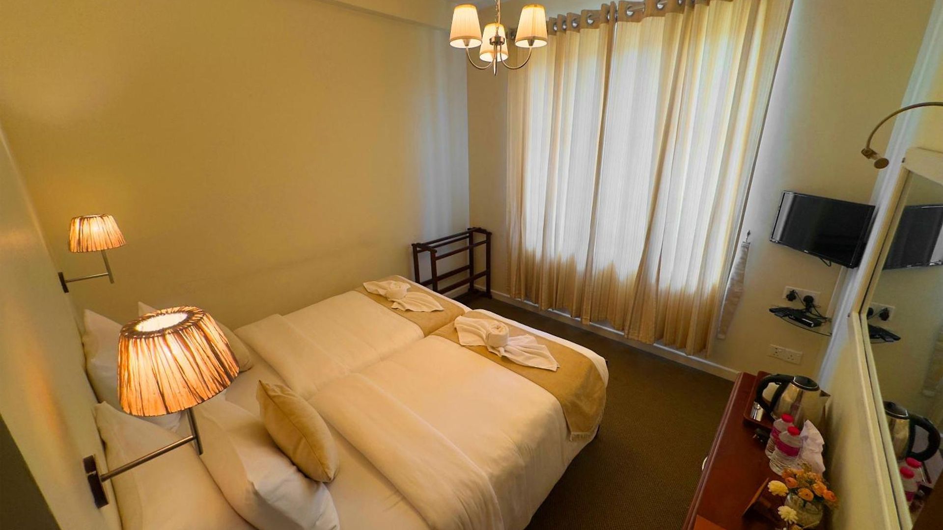 The Tapherini Lodge