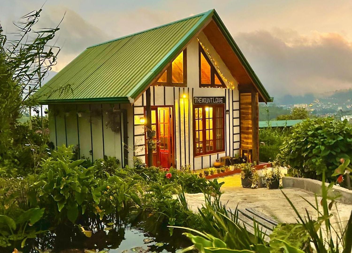 The Mount Lodge *
