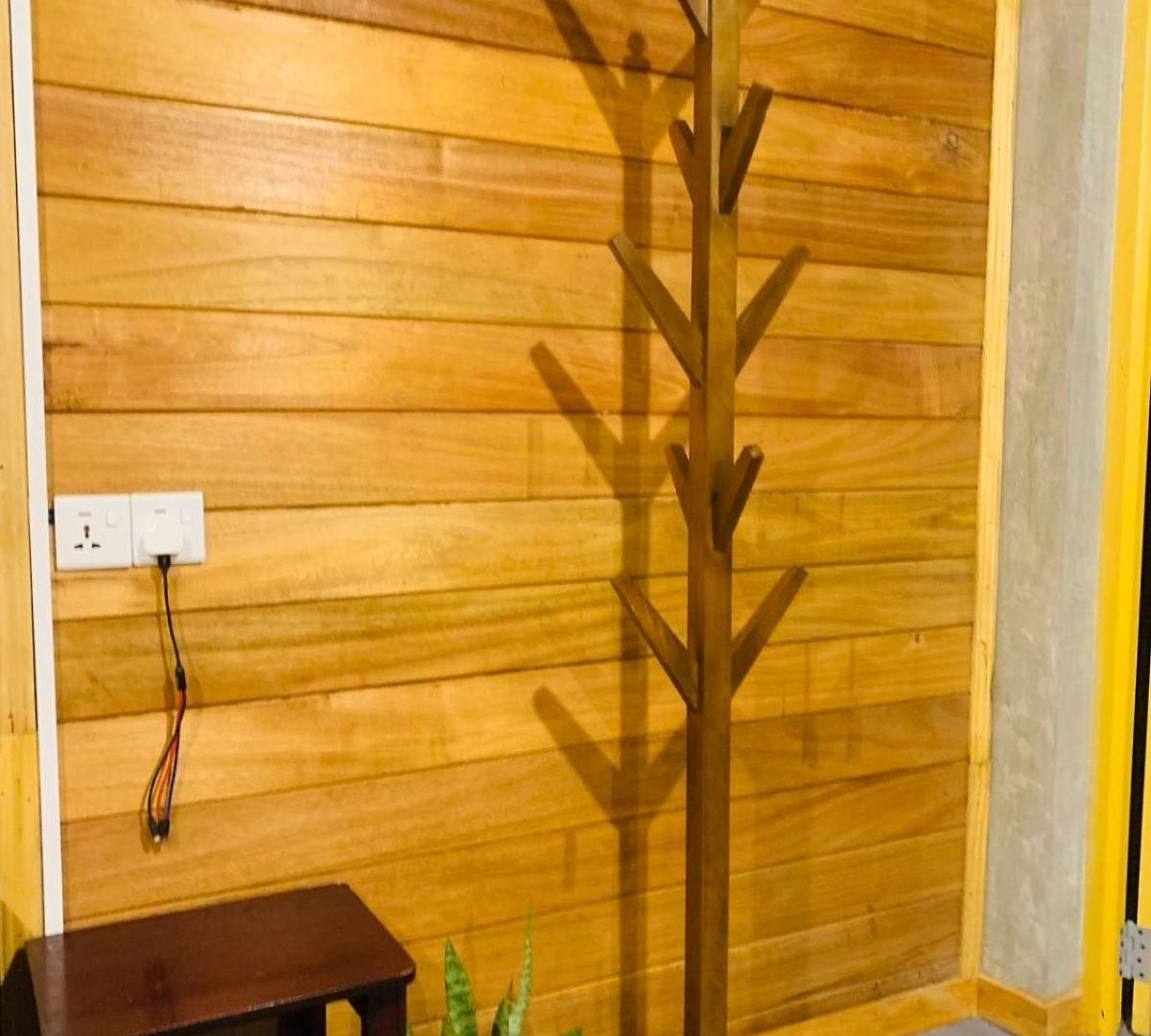 20/20 Wood Homestay *