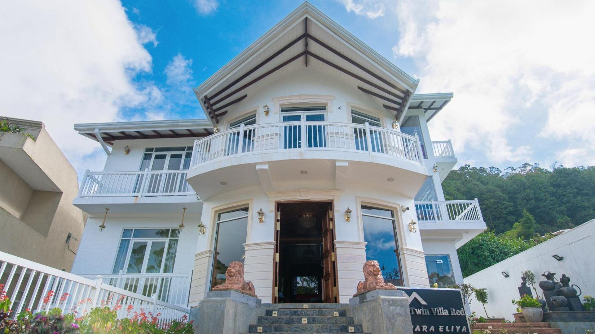 Hotel Twin Red - Luxury With Mountain View Nuwara Eliya