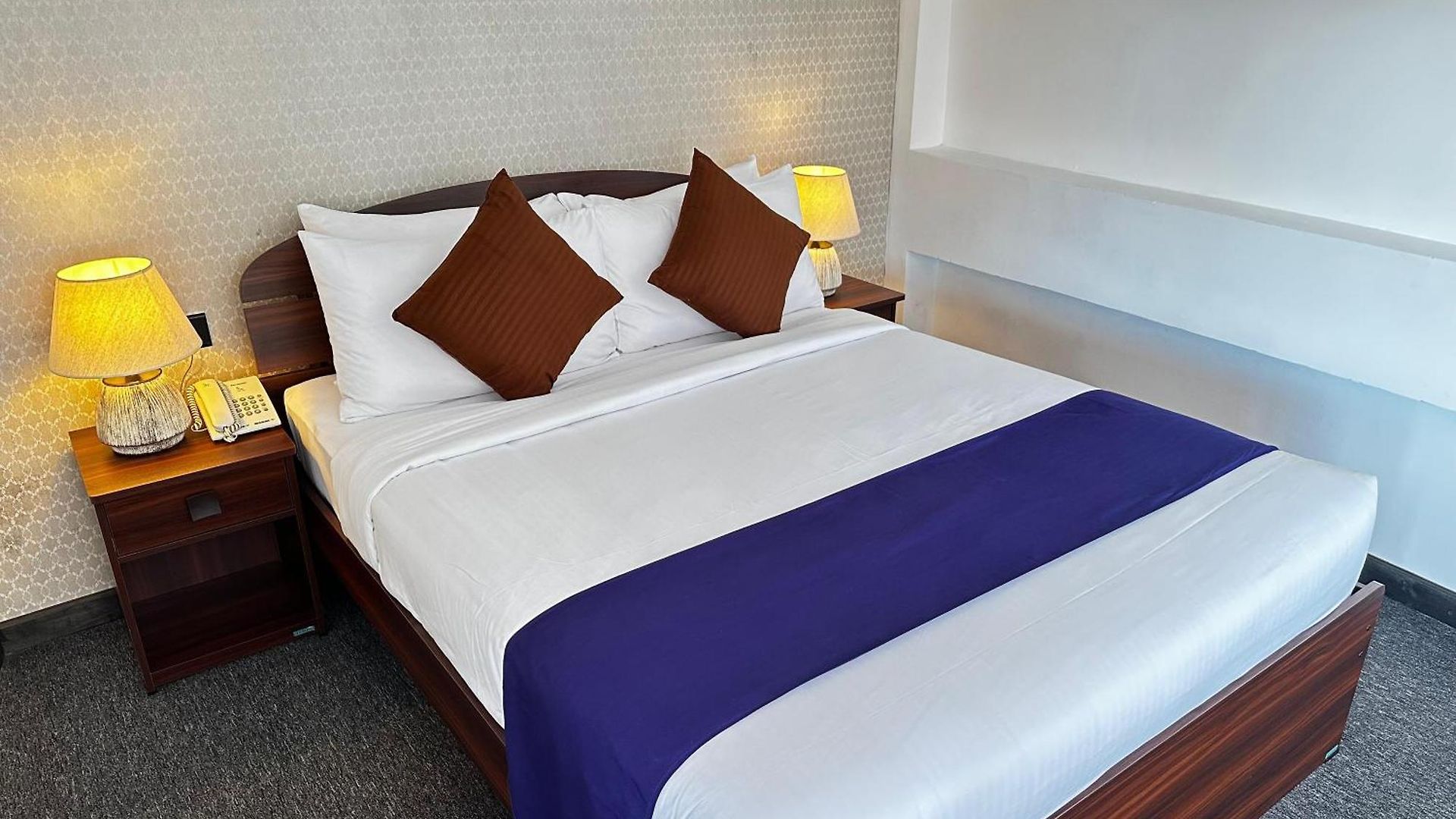 Summer Bliss Hotel *
