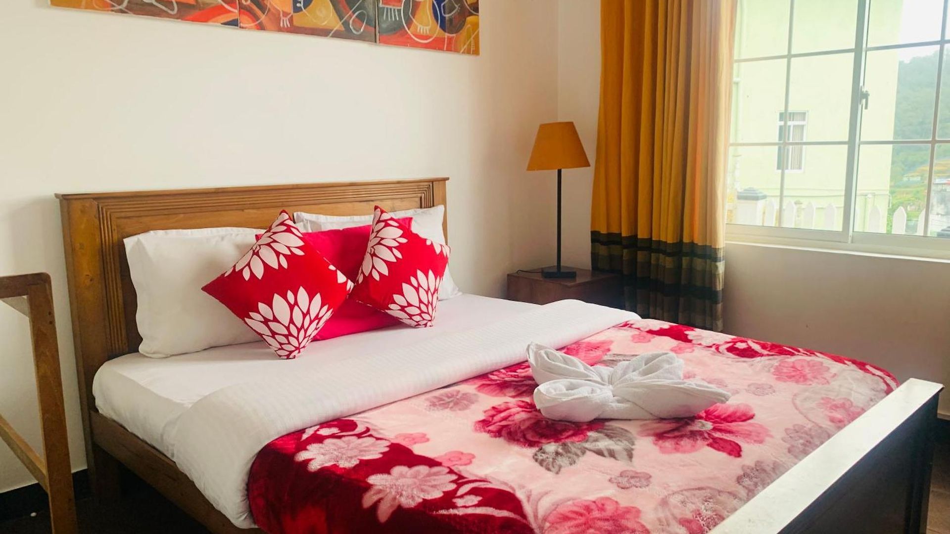 White Vintage Guest house *