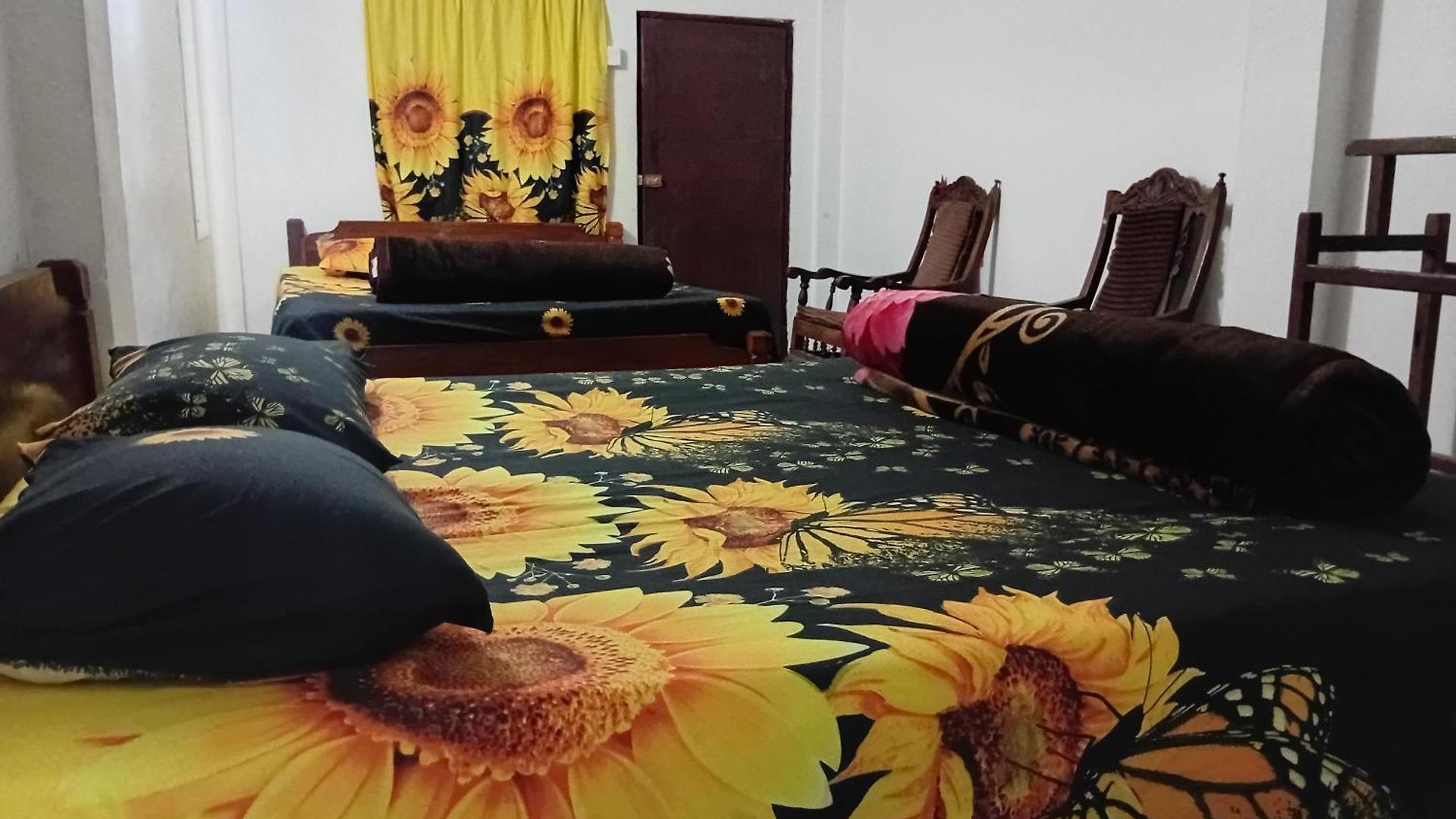 Hostel Silonya Forest Edge *