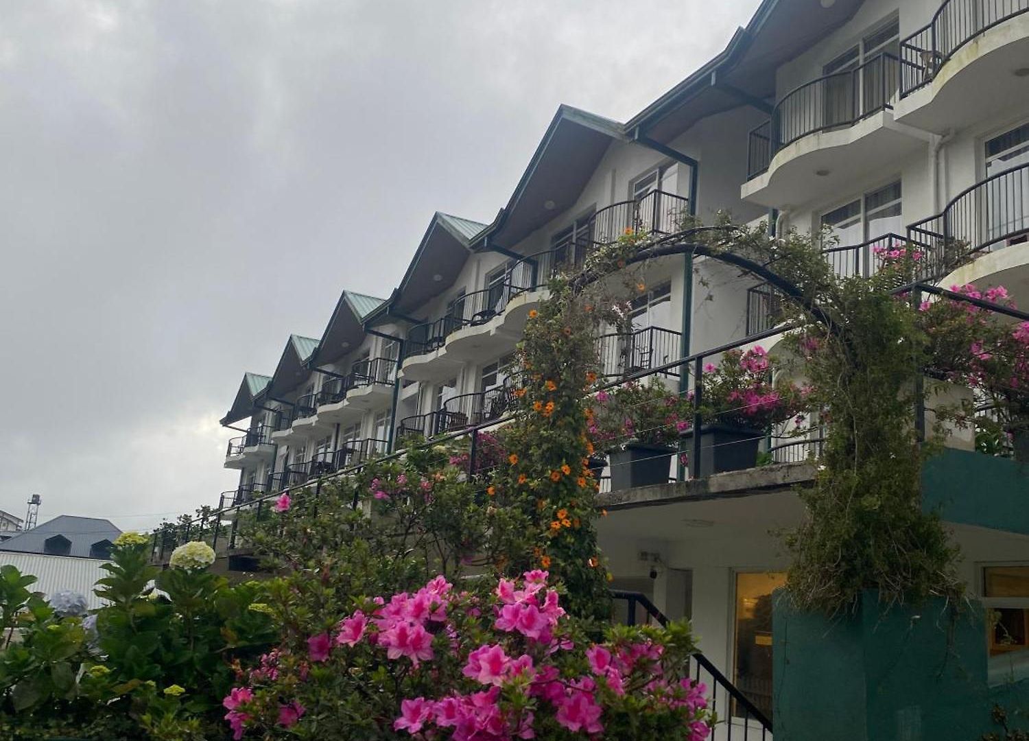 Divine Luxury * Nuwara Eliya