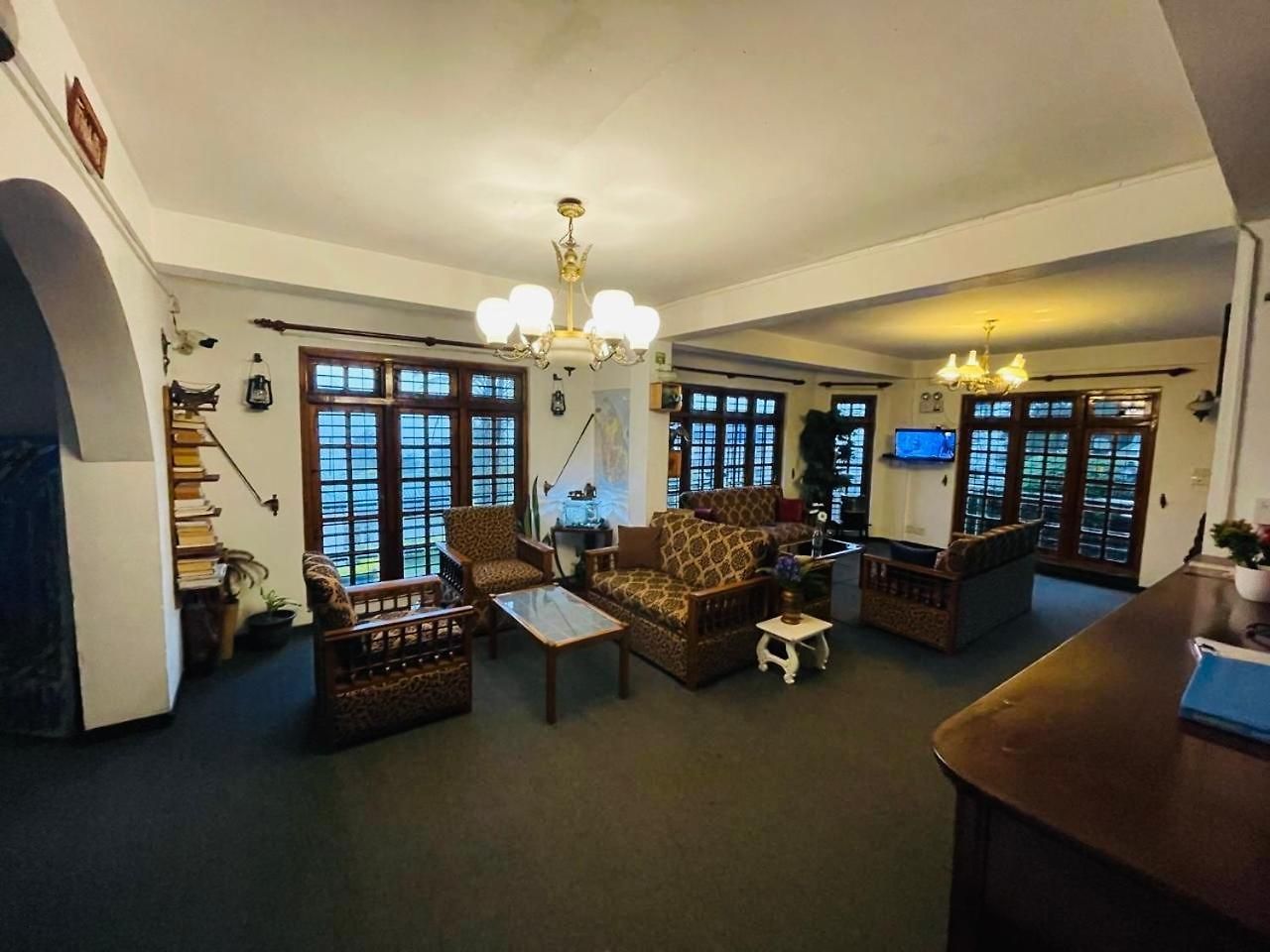 New Royal Mount Homestay *