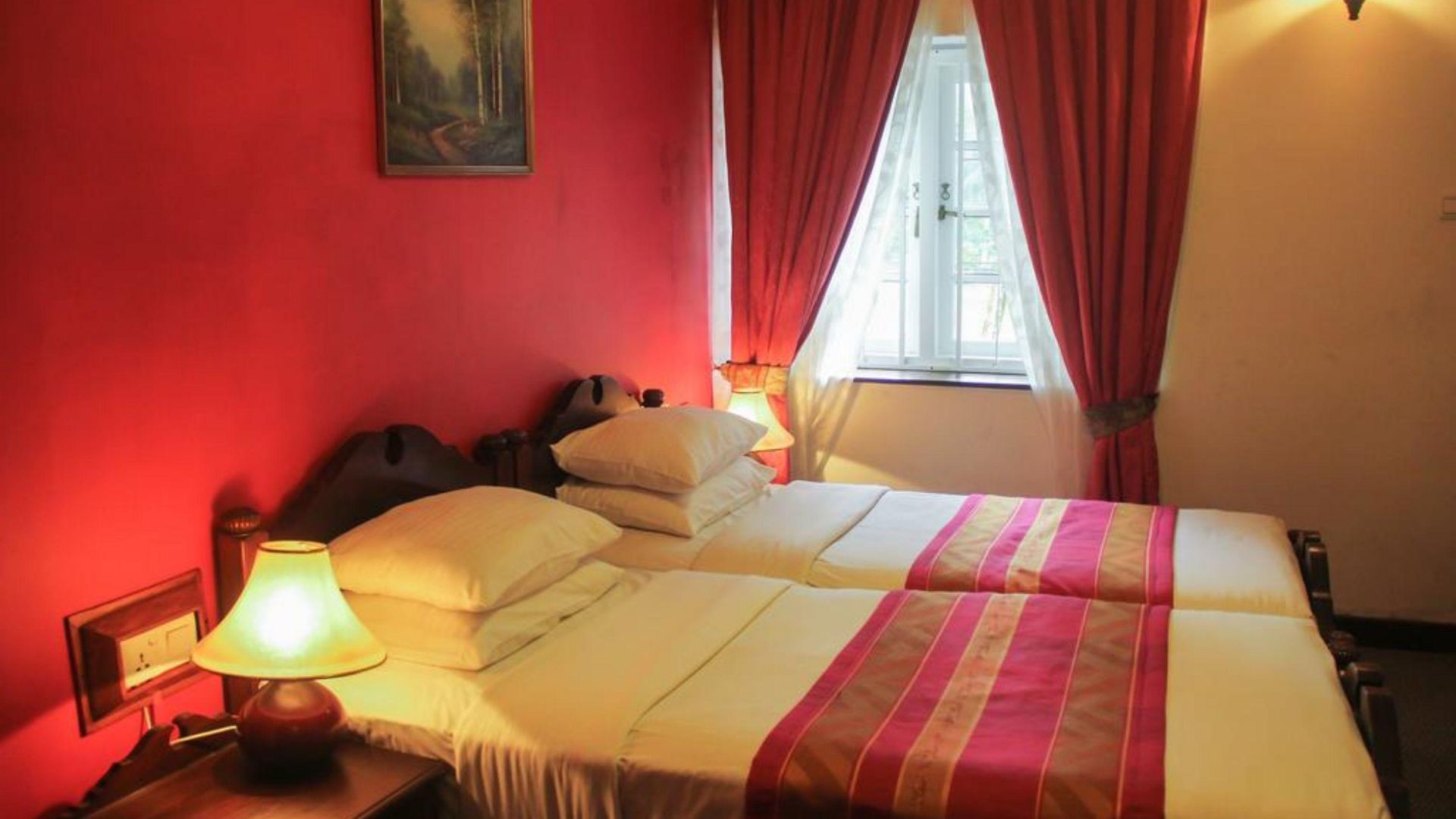 Glendower Hotel