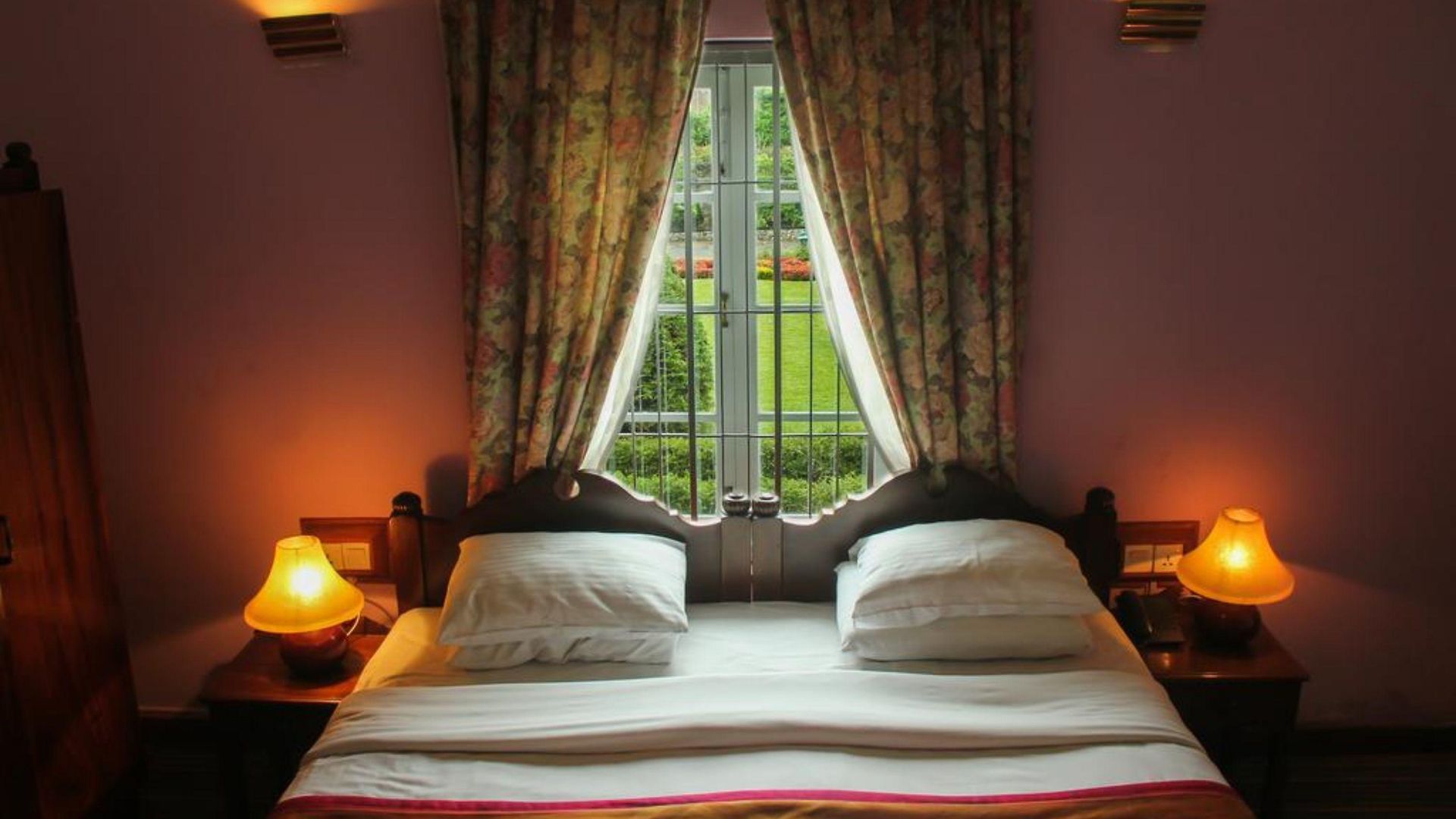 Glendower Hotel 4*