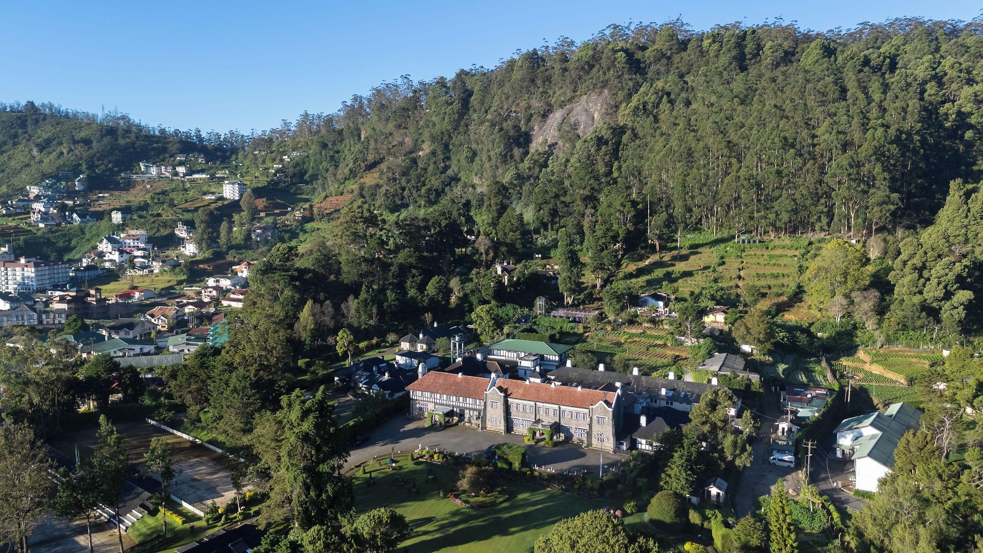 The Hill Club - Villa