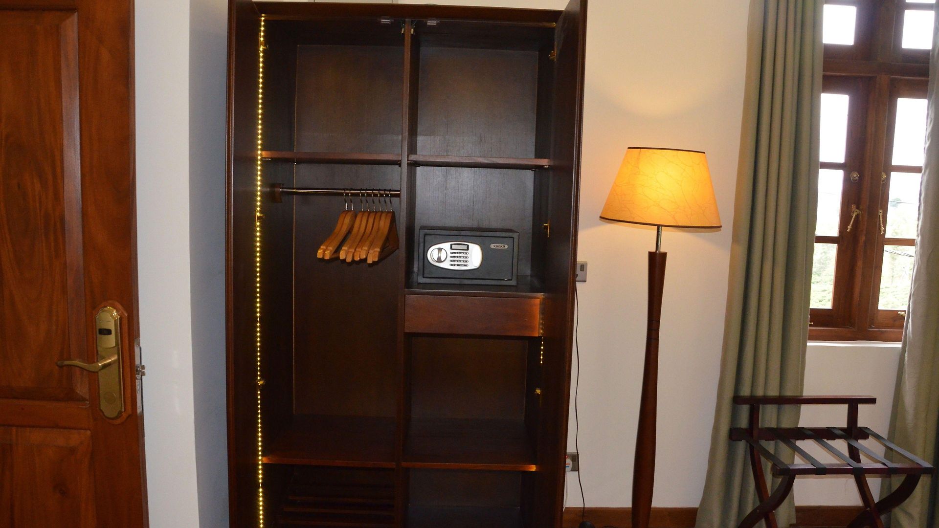 Heaven Seven Hotel 3*