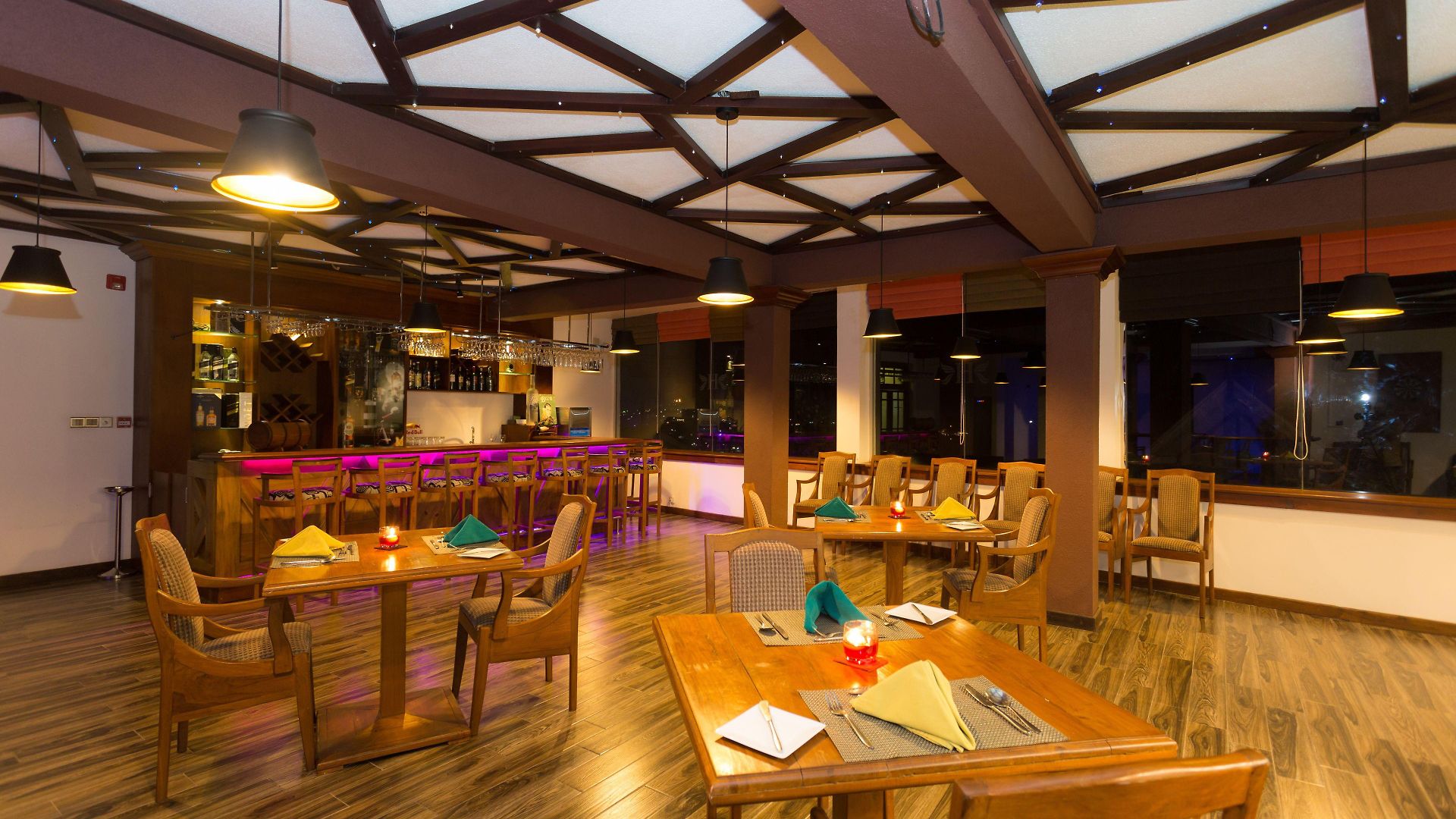 Hotel Heaven Seven 3*