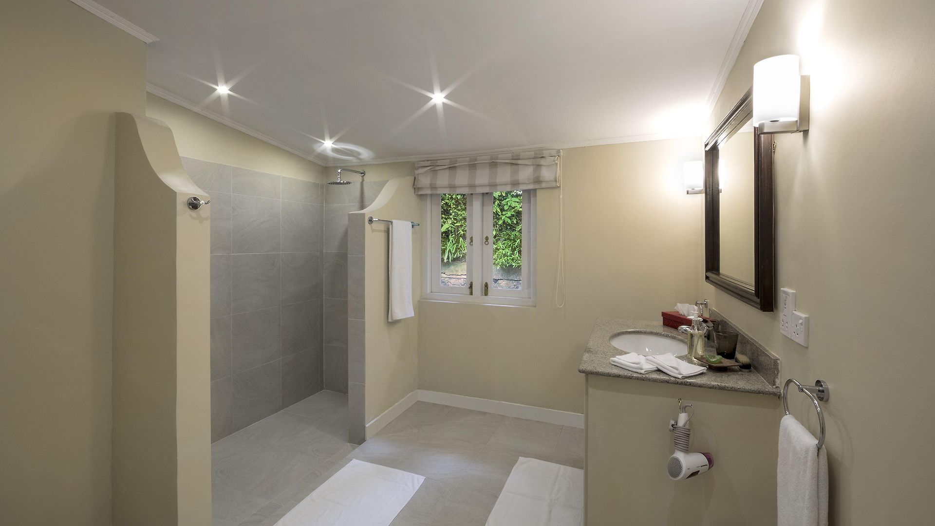Villa Hill Rise Luxury & Stables By Edwards Collection - *