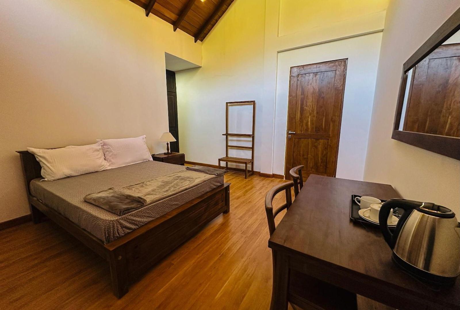 Hotel Vogue - Black Pool Nuwara Eliya