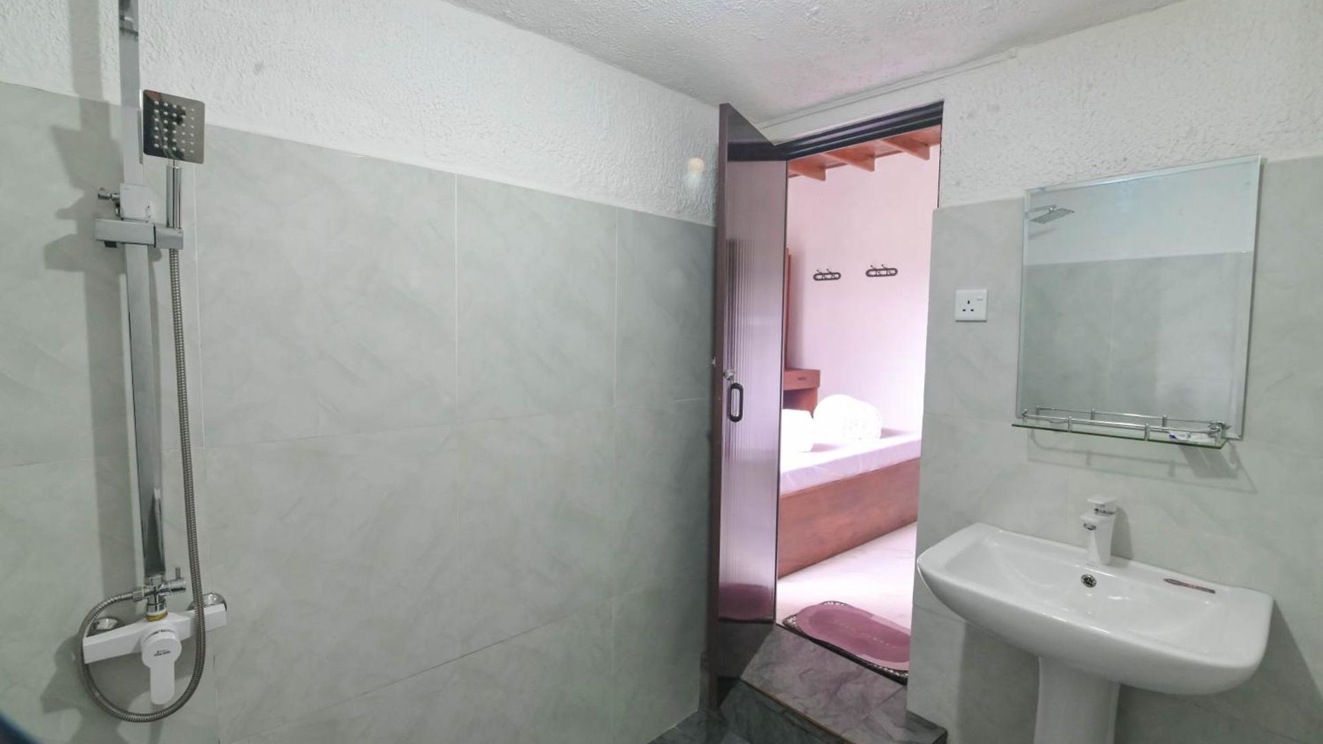 The Peak Nest Guest house *