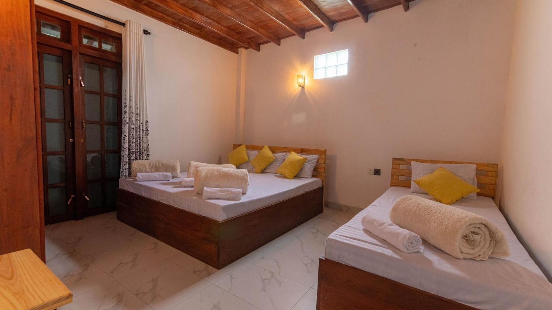 The Peak Nest Guest house *