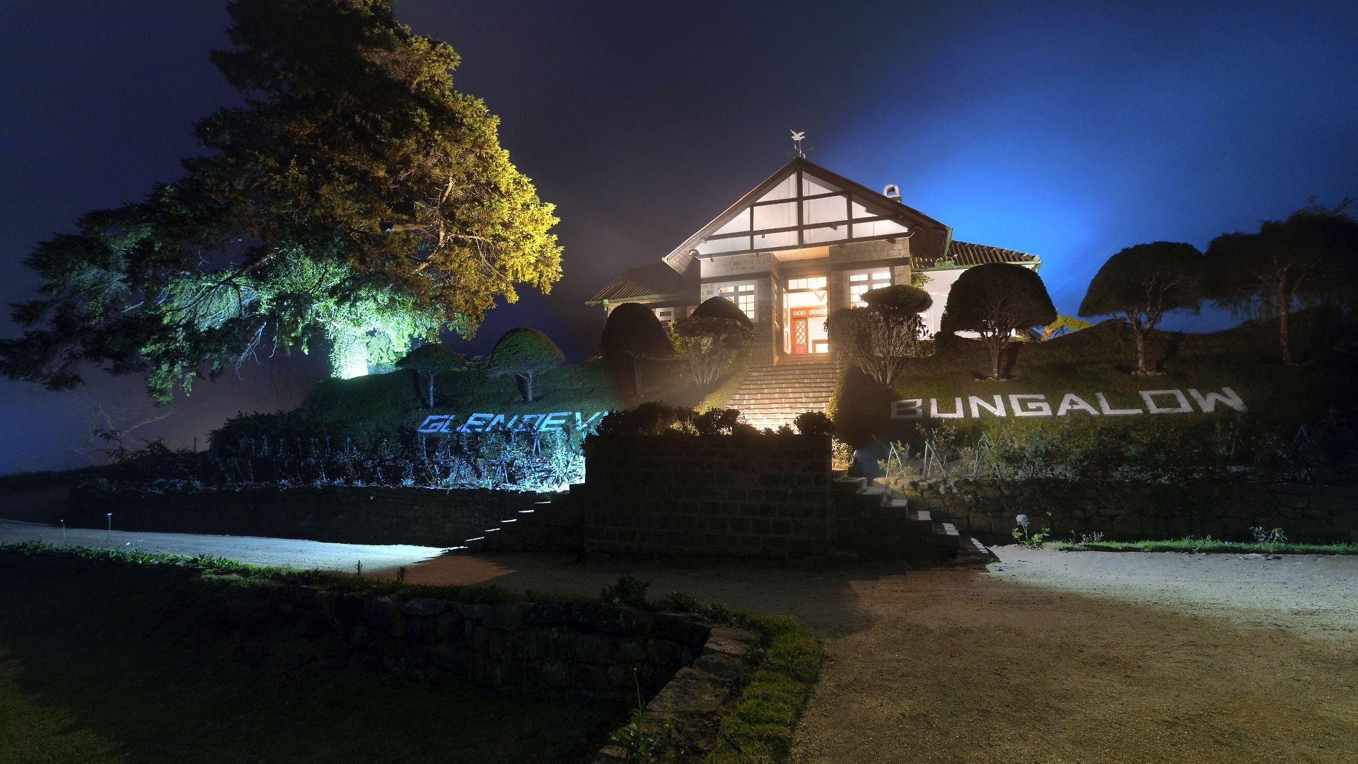 Villa Scottish Planter Bungalow- Thema Collection *
