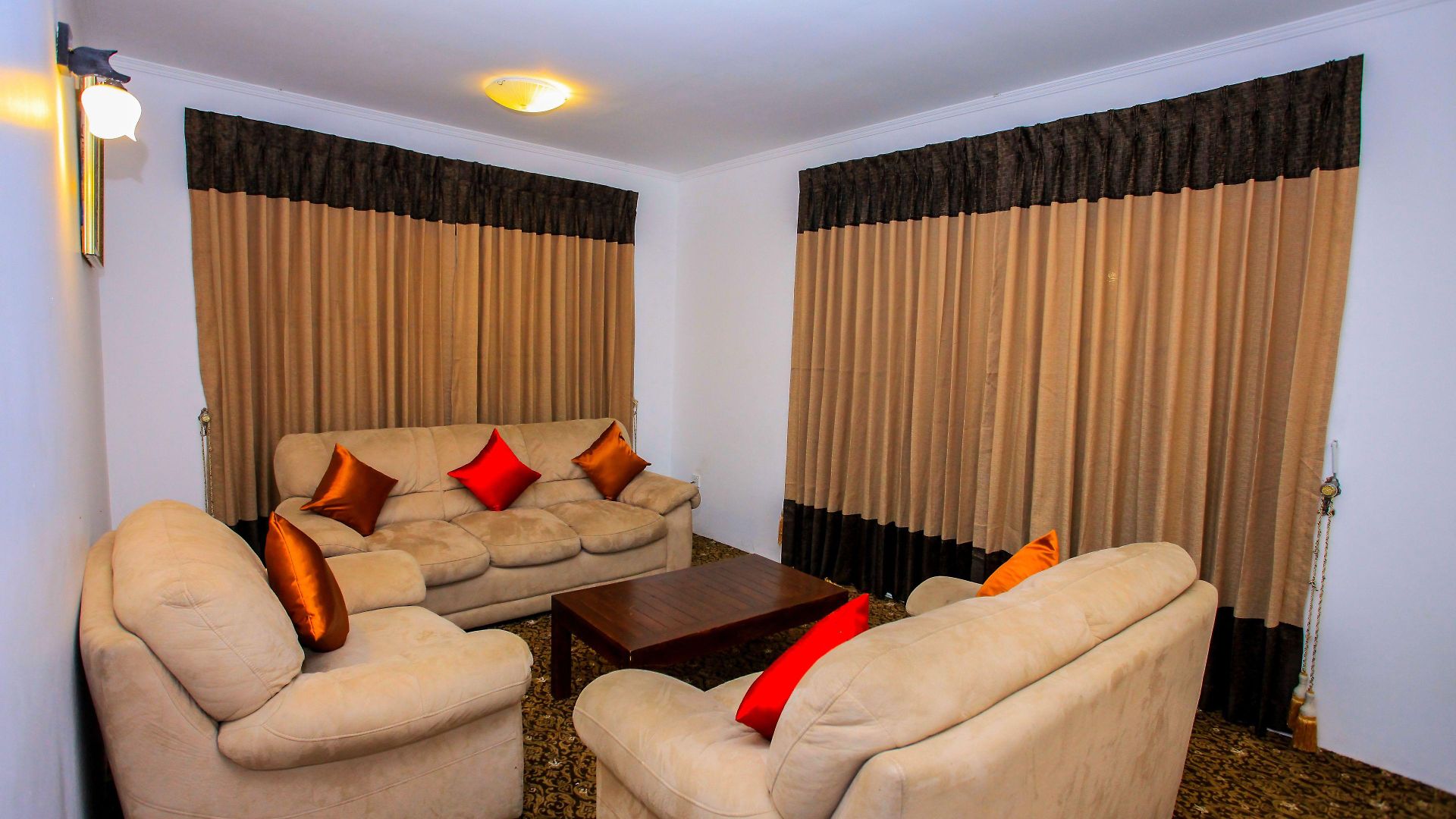 La Cottage Boutique Hotel & Restaurant Hotel 3*