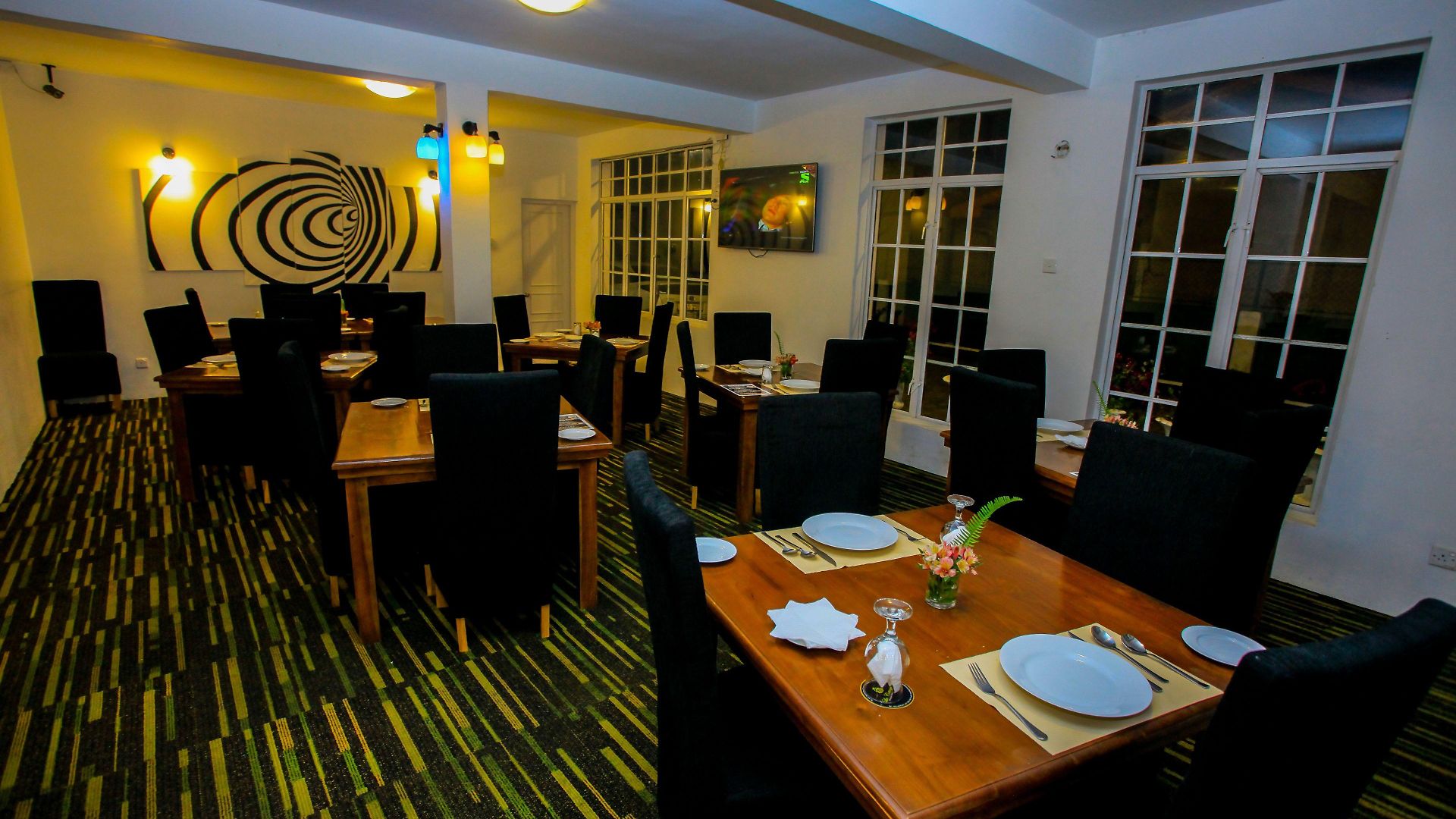 La Cottage Boutique Hotel & Restaurant Hotel