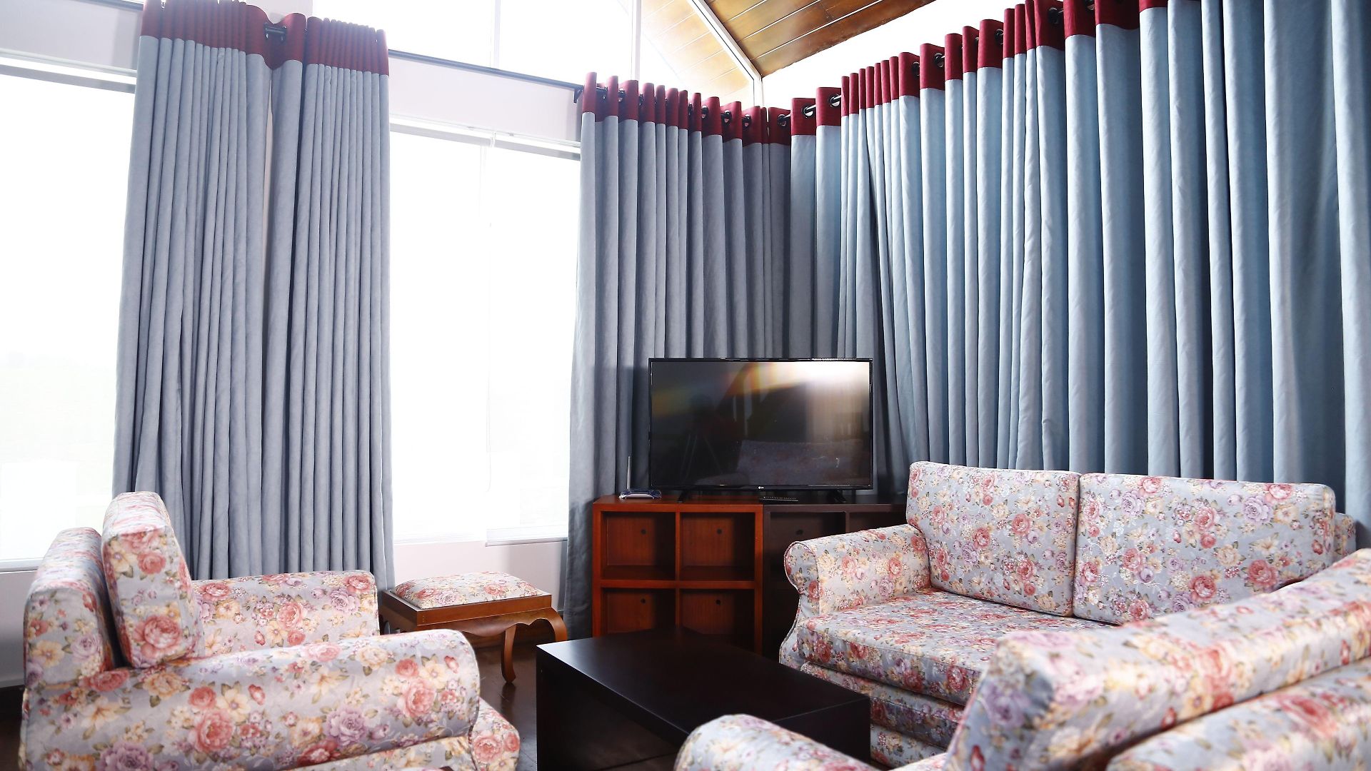 Hotel Blue Meadows Nuwaraeliya 3*