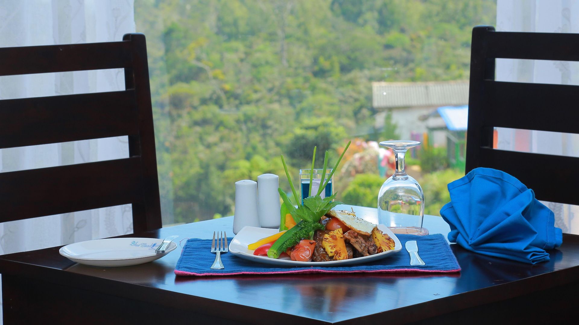 Blue Meadows Nuwaraeliya Hotel Nuwara Eliya
