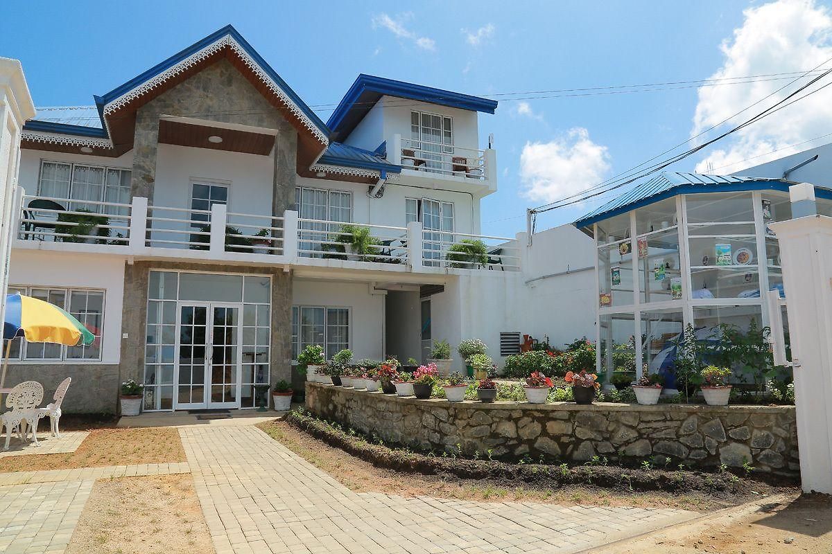 Blue Meadows Nuwaraeliya 3*