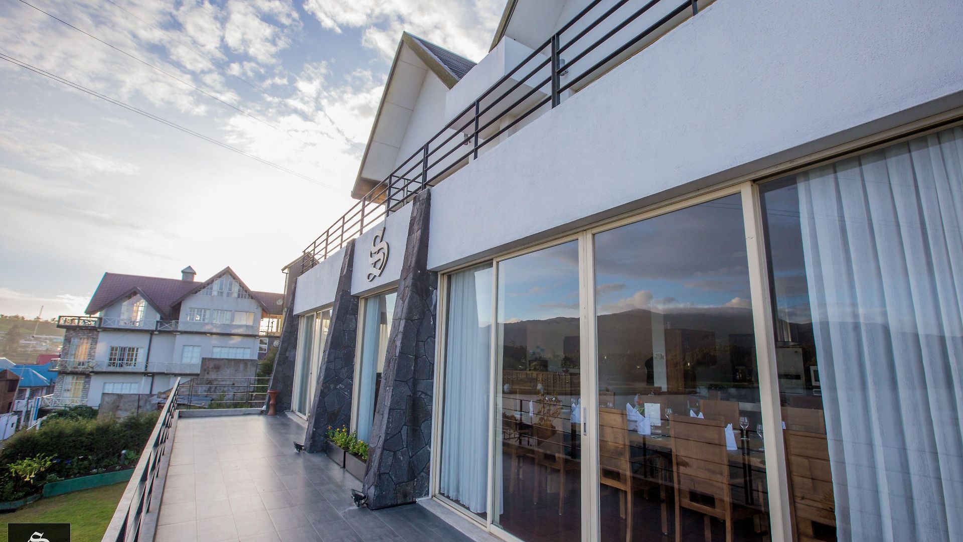 Serenus Boutique Villa *