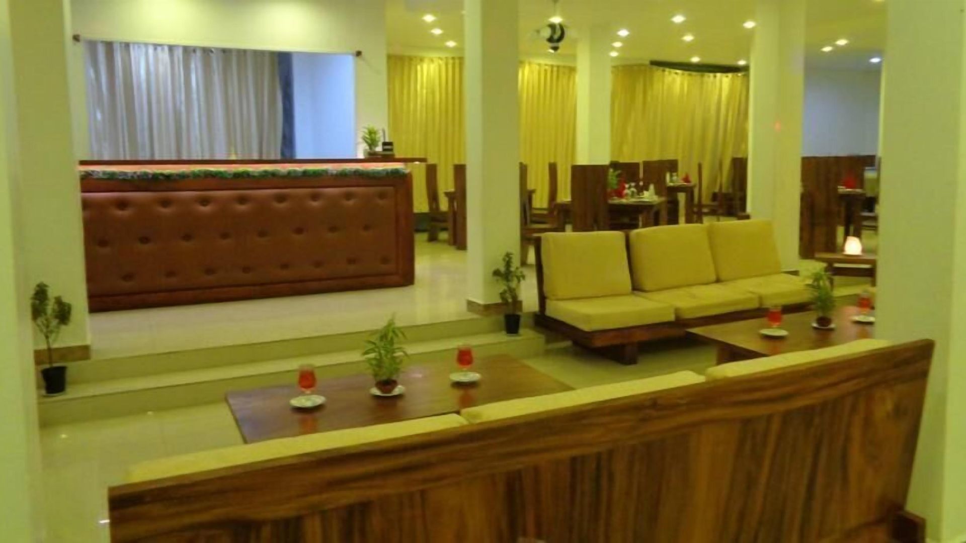 Hotel The Queensburry Nuwara Eliya
