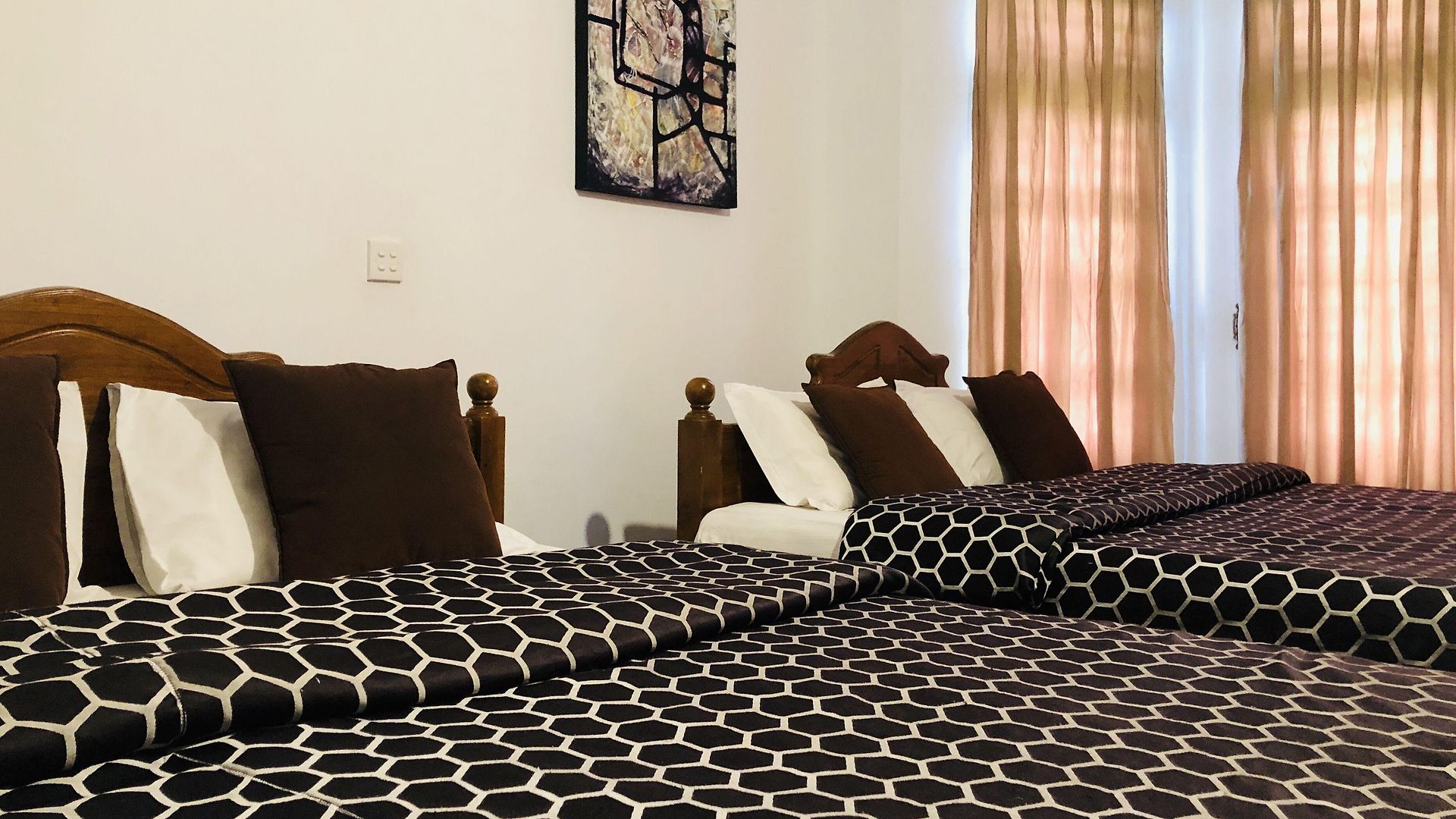 New Royal Mount Homestay *