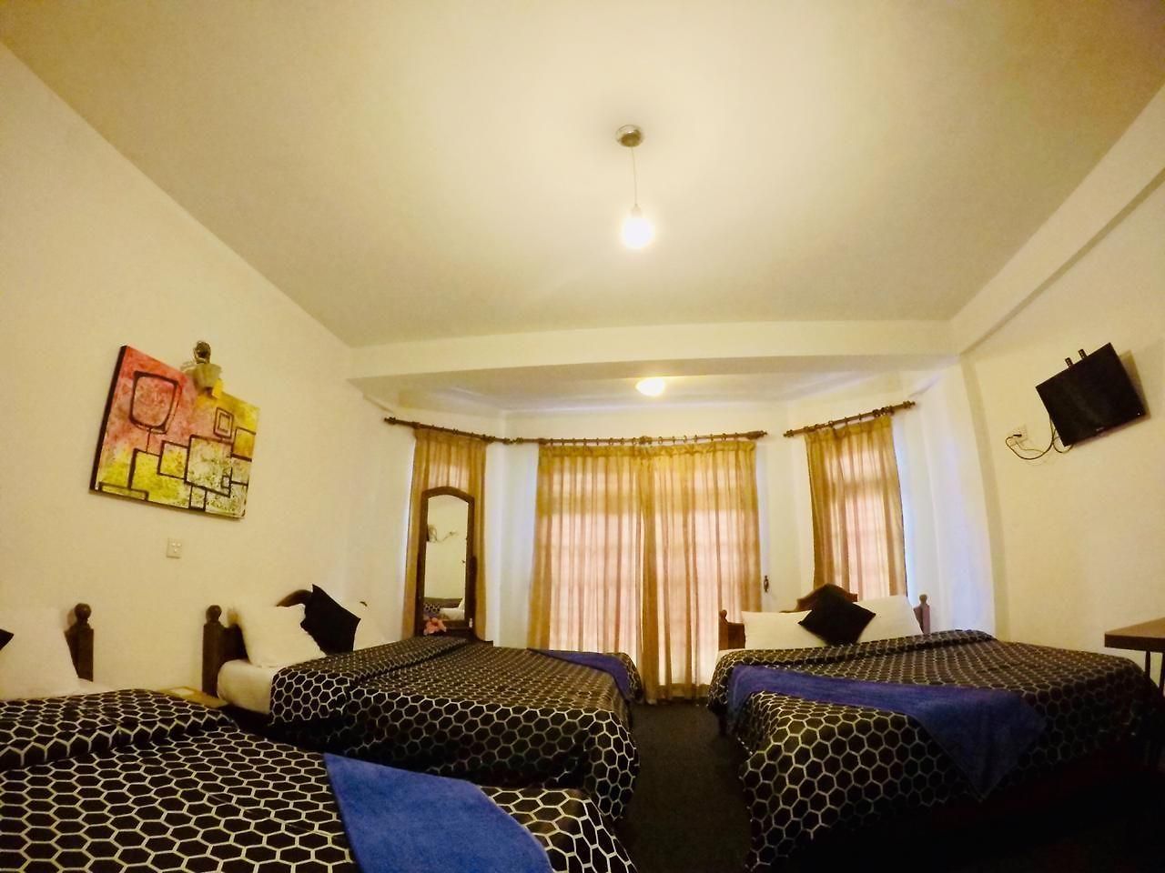 New Royal Mount Homestay *