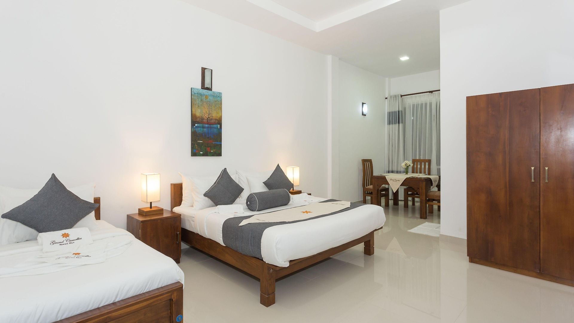 Grand Camellia Hotel
