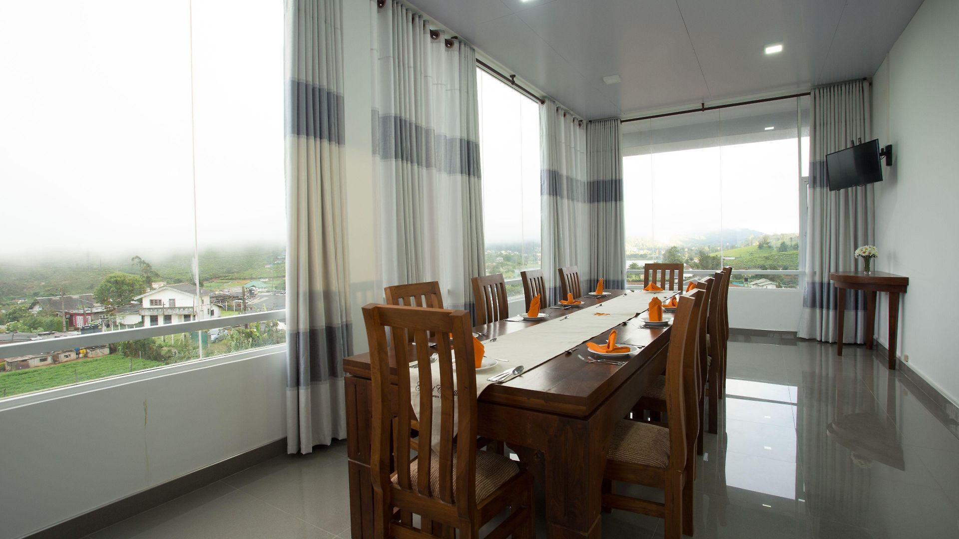Grand Camellia Hotel Nuwara Eliya