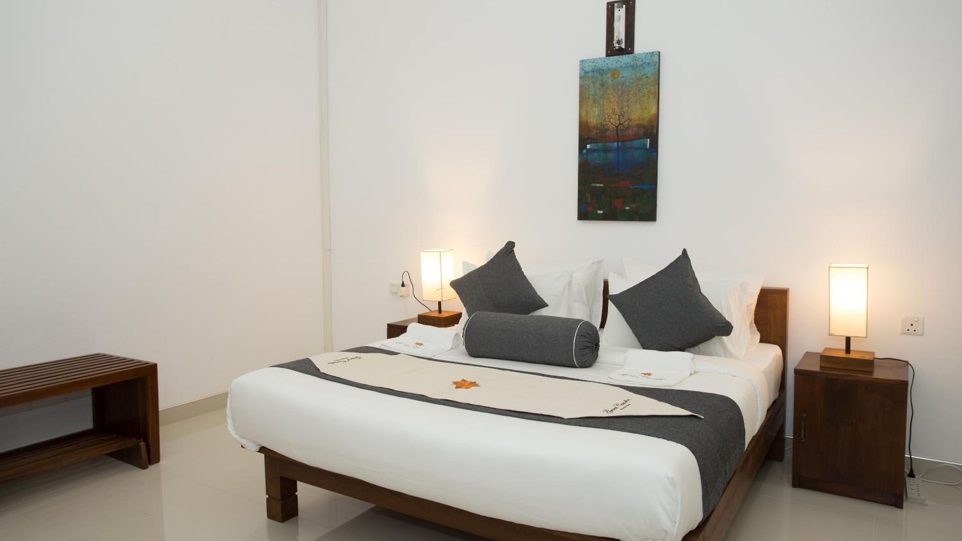 Hotel Grand Camellia 2*