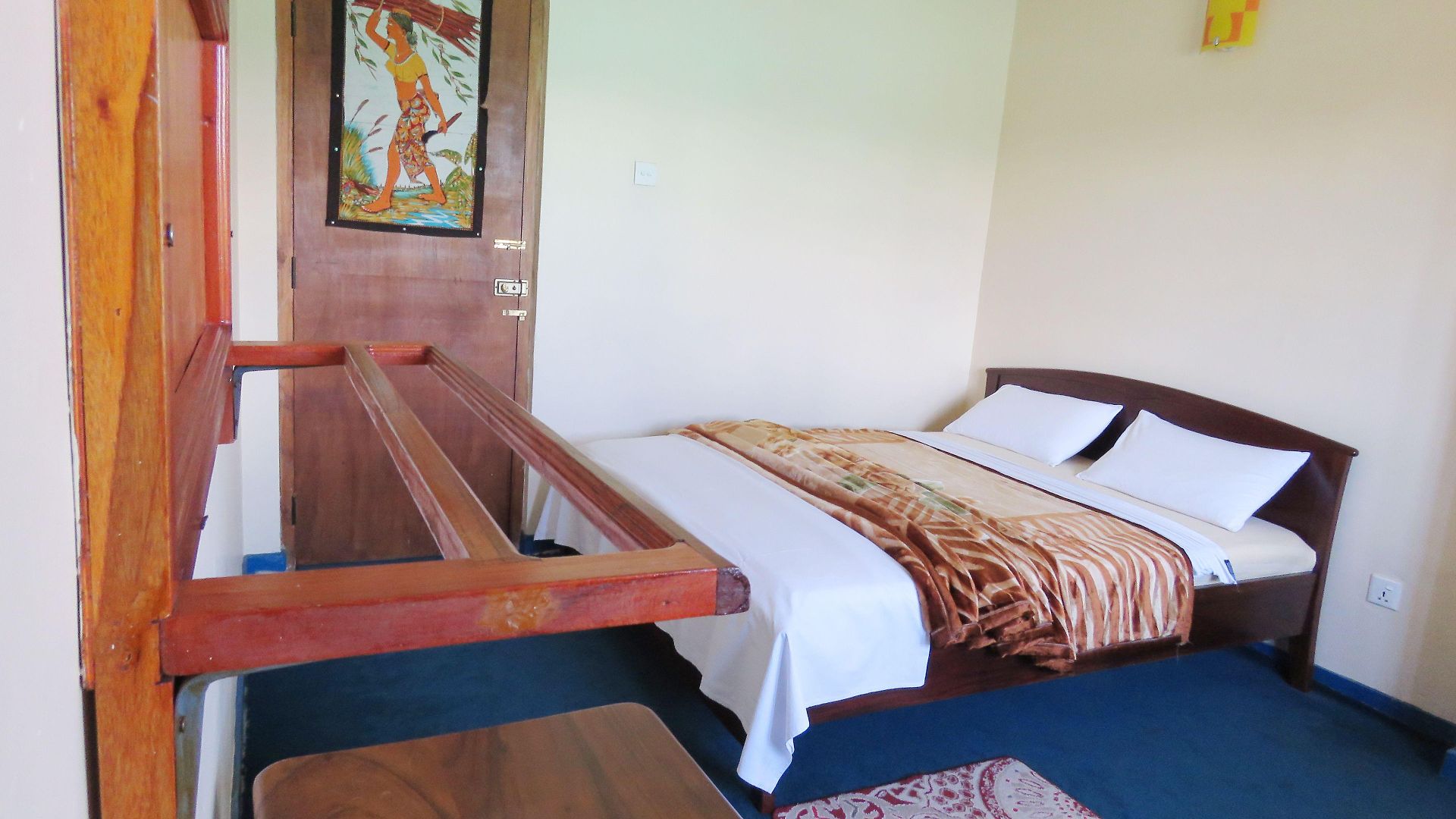 Carnation Rest 4*