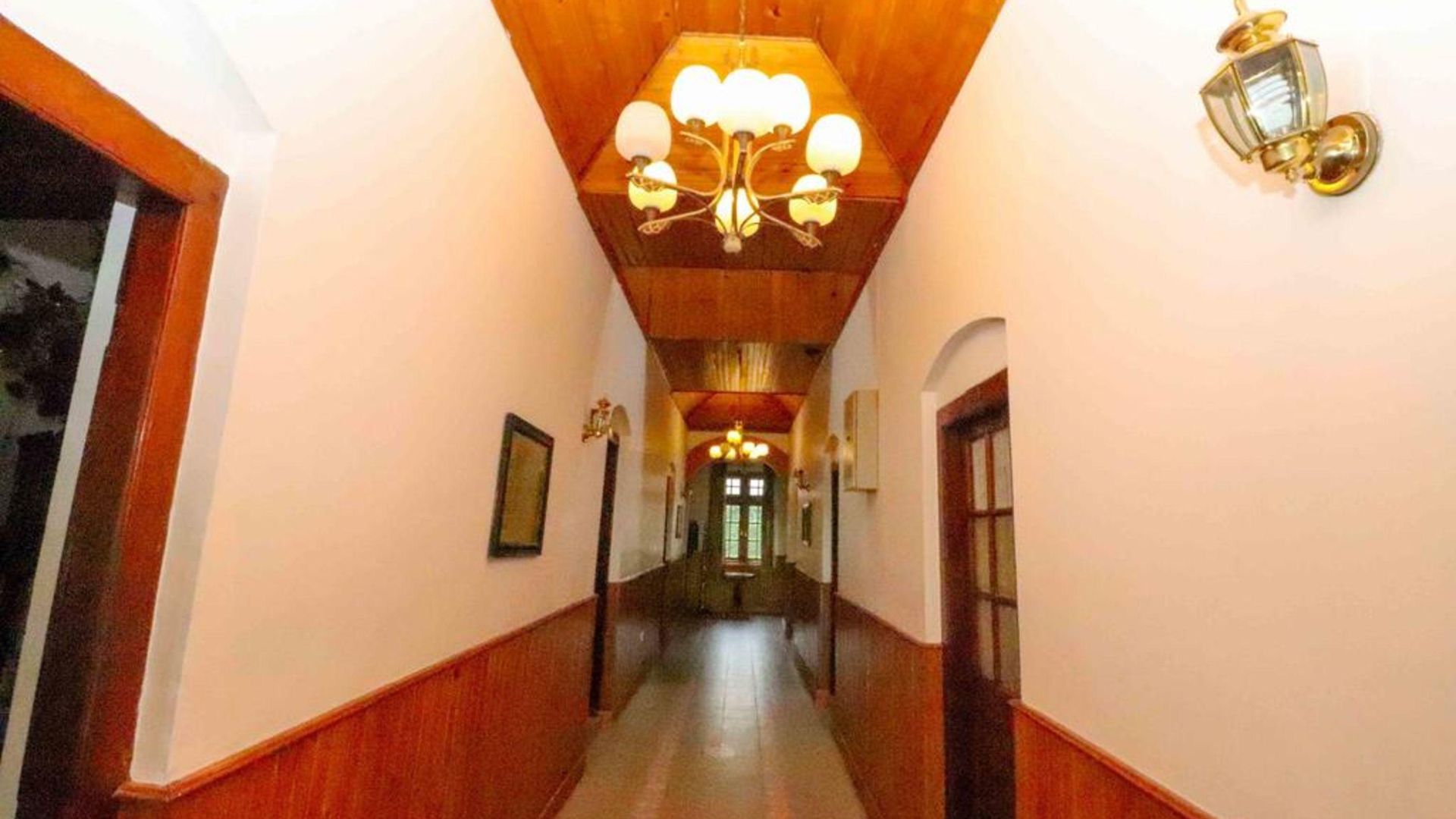 Alpine Hotel Nuwara Eliya