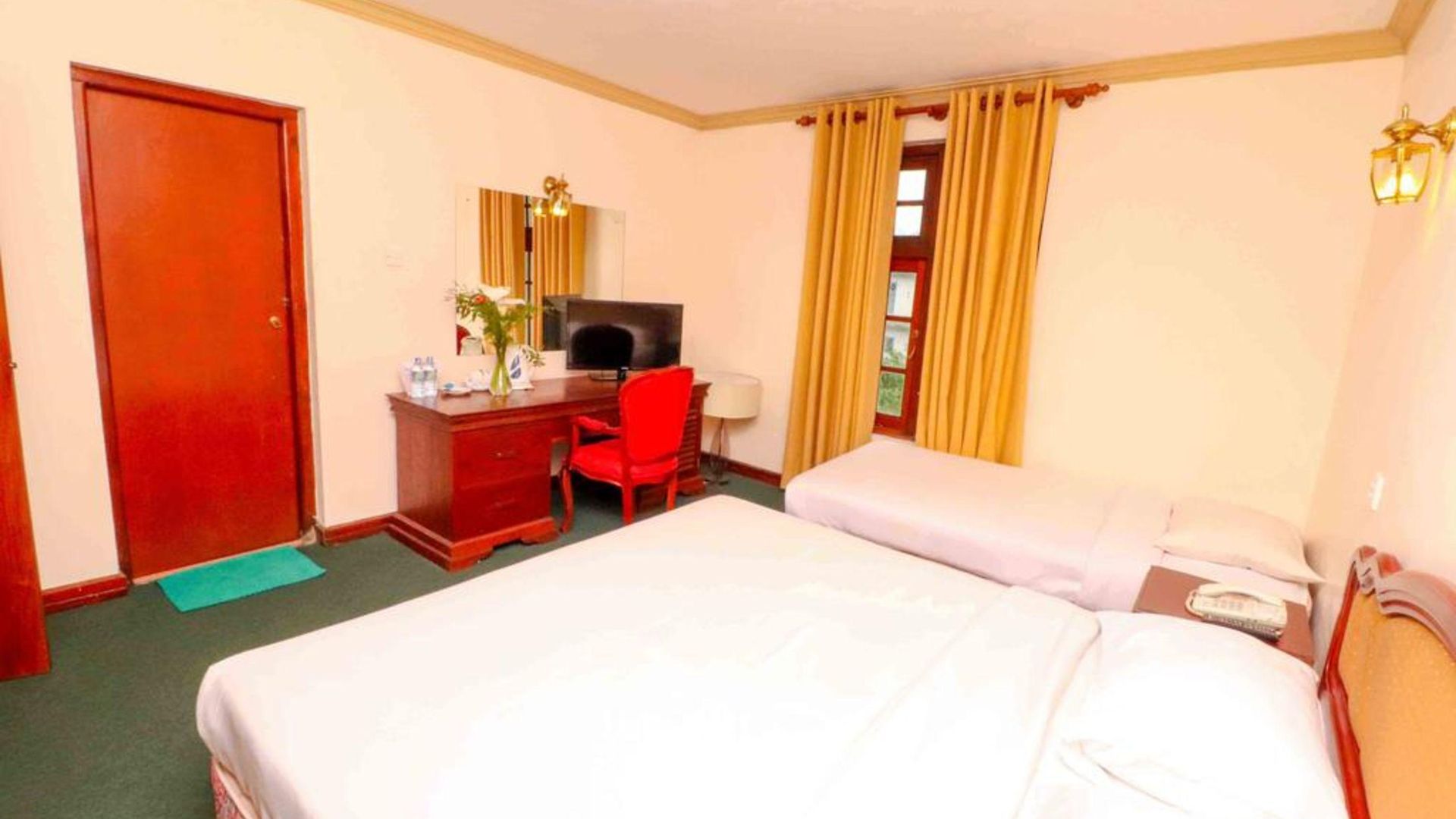 Alpine Hotel Nuwara Eliya
