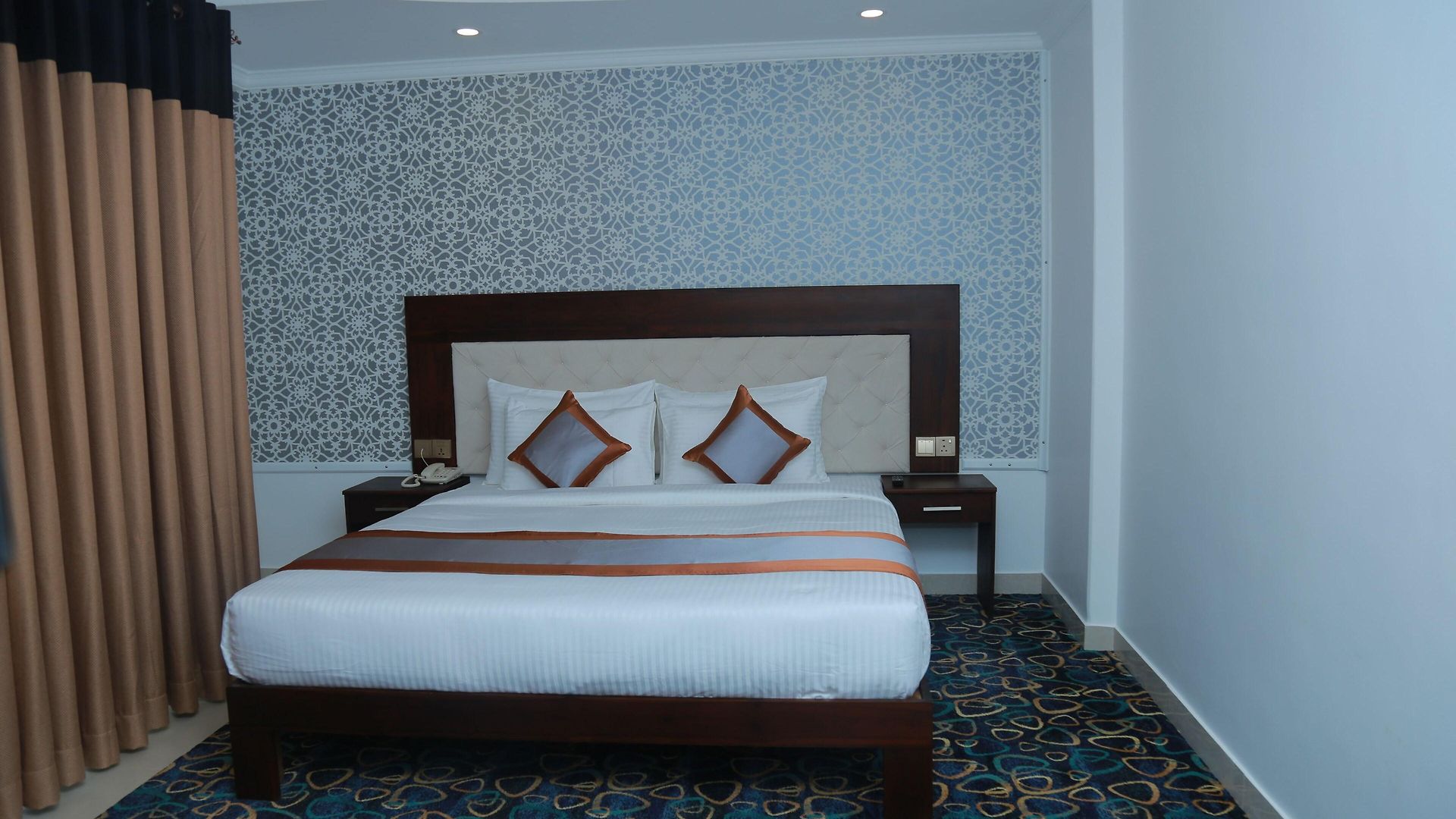 Hotel Galaxy Grand