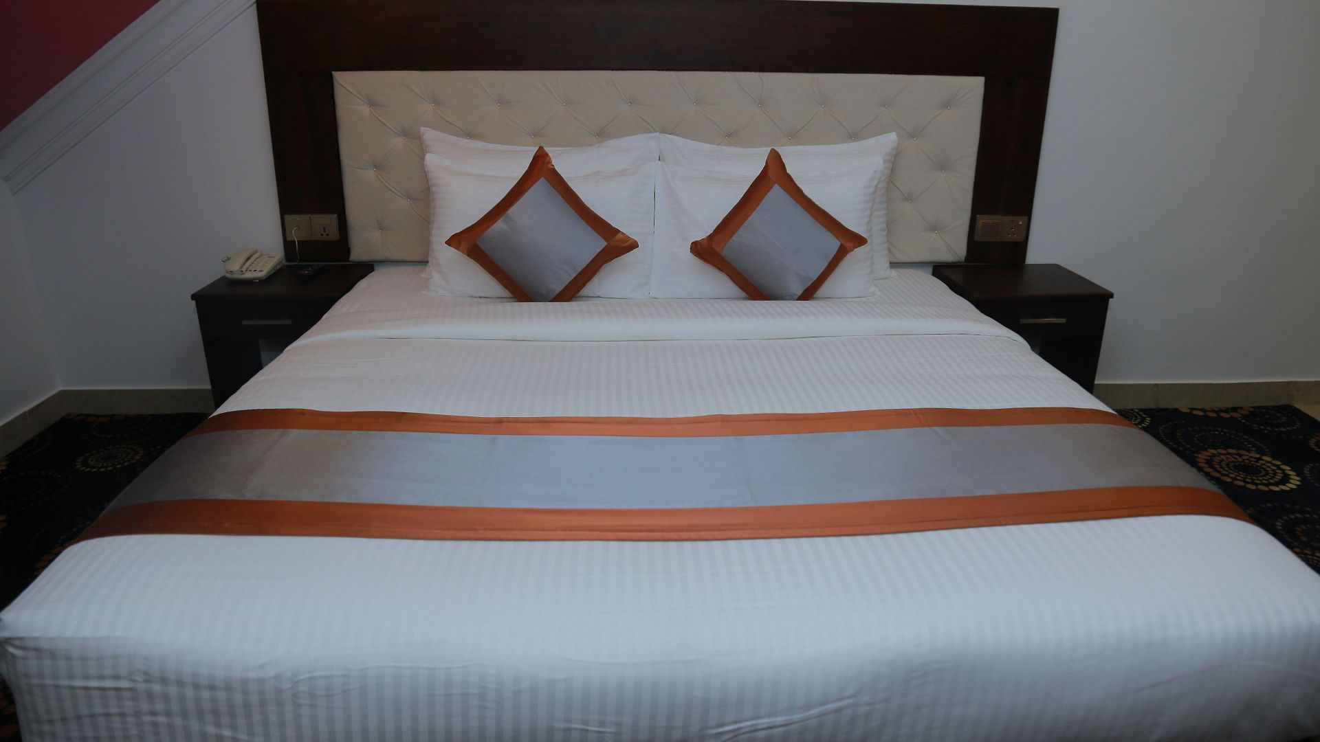 Hotel Galaxy Grand Nuwara Eliya