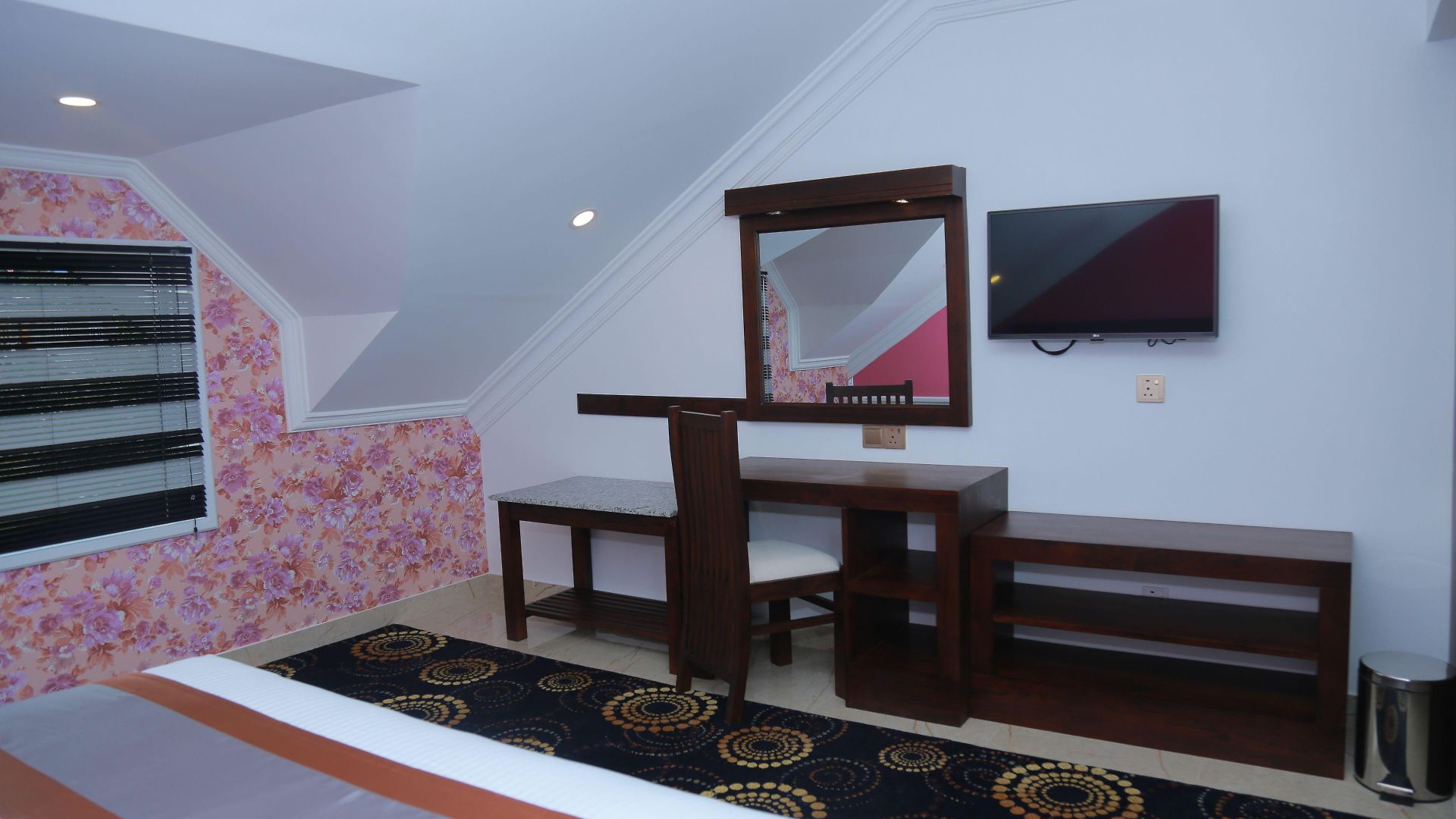 Galaxy Grand Nuwara Eliya