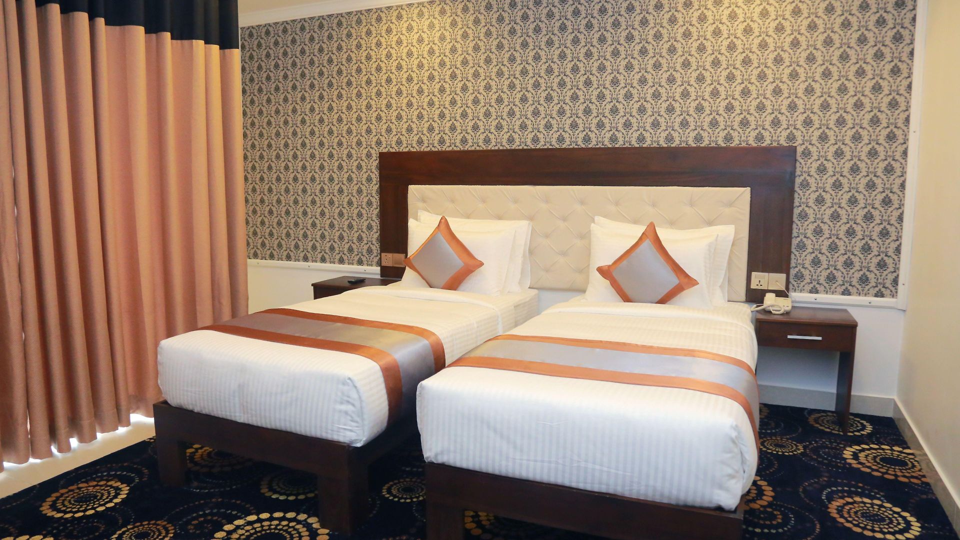 Hotel Galaxy Grand 3*