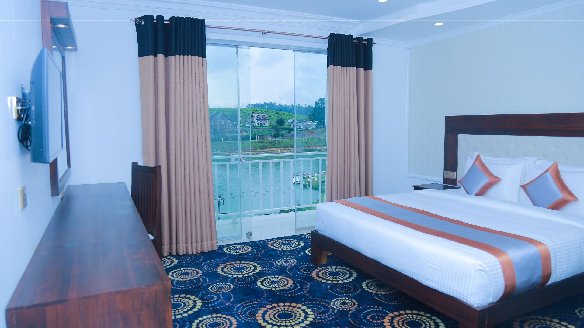 Galaxy Grand Hotel