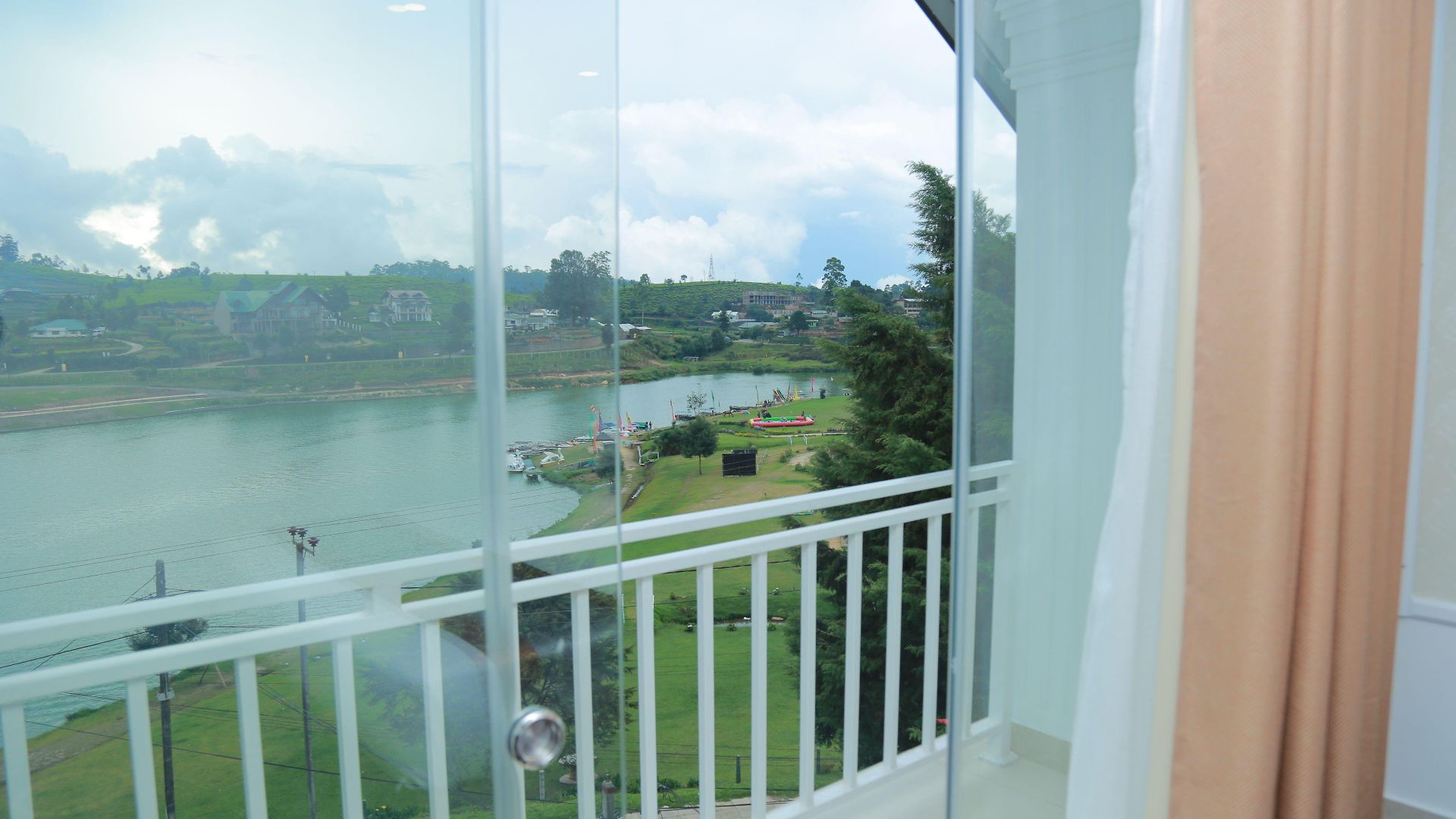 Galaxy Grand Hotel 3*