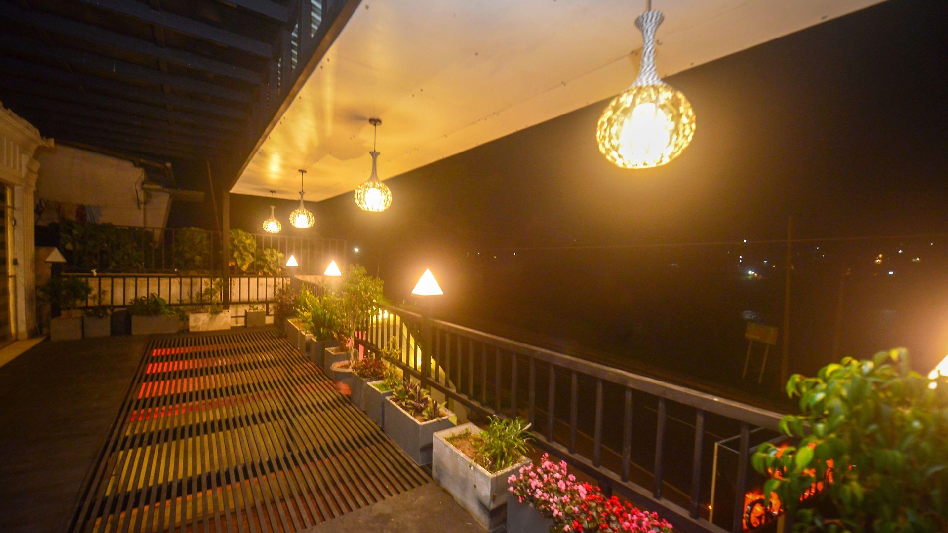 Hotel Galaxy Grand