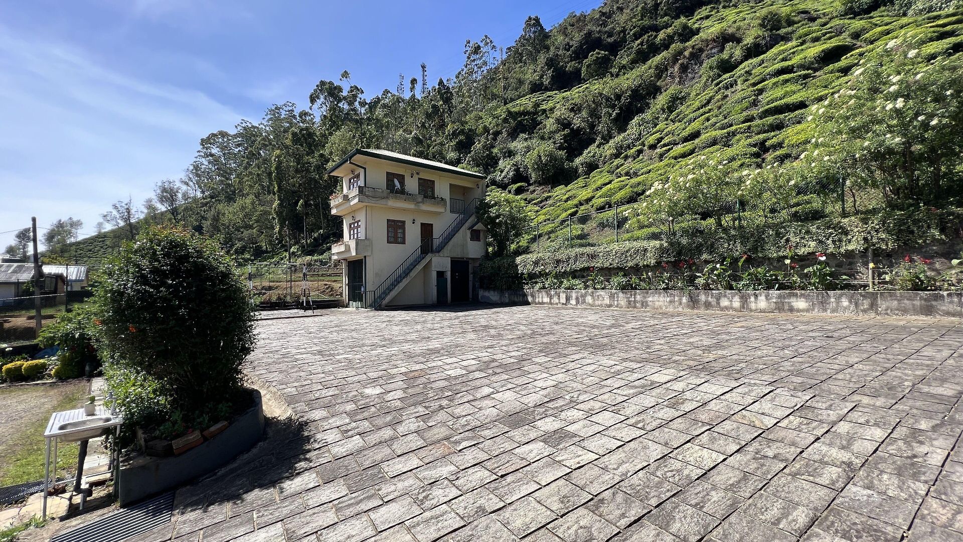 Tea Bush Hotel Nuwara Eliya